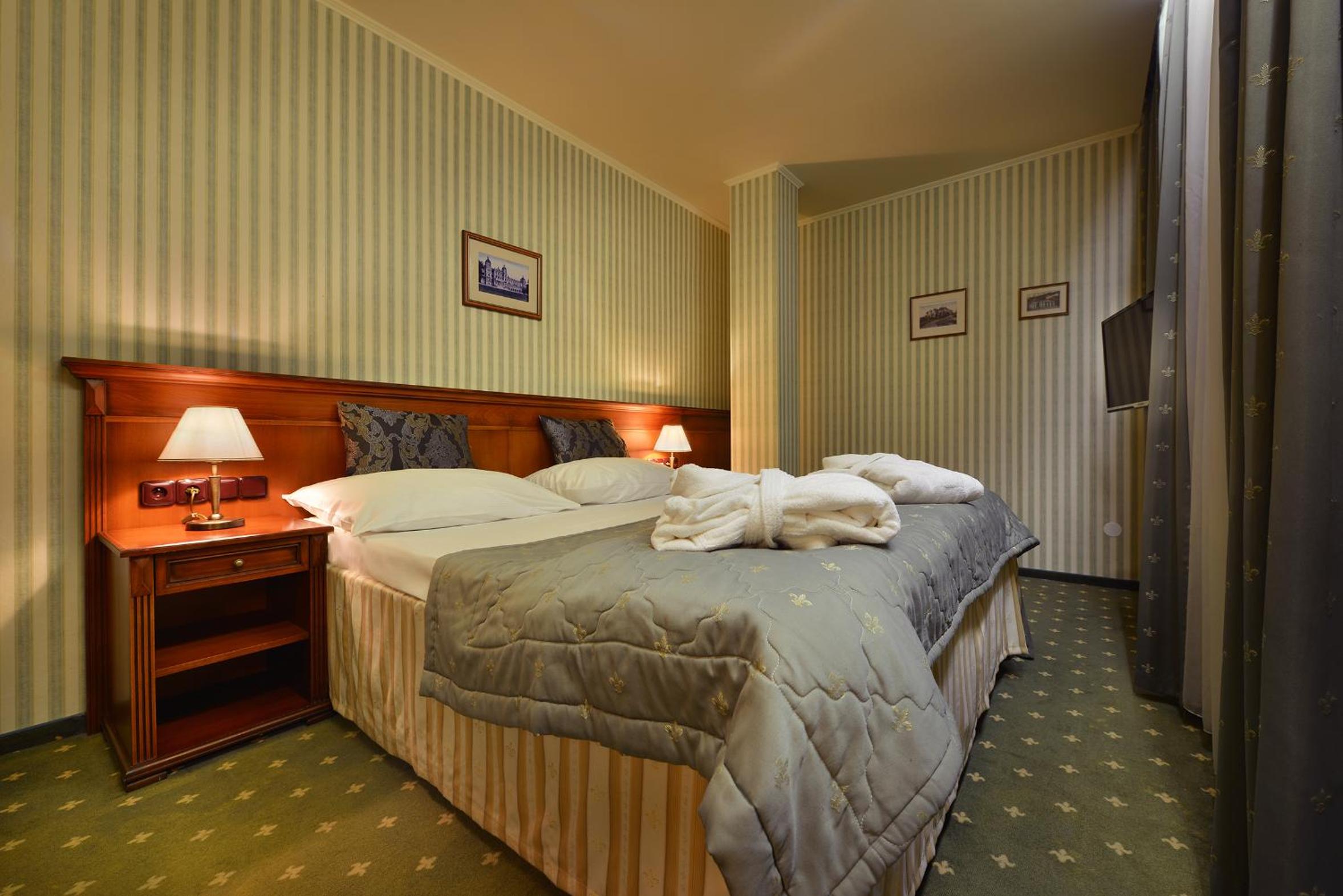 Deluxe Triple Room with Balcony or Terrace photo 1