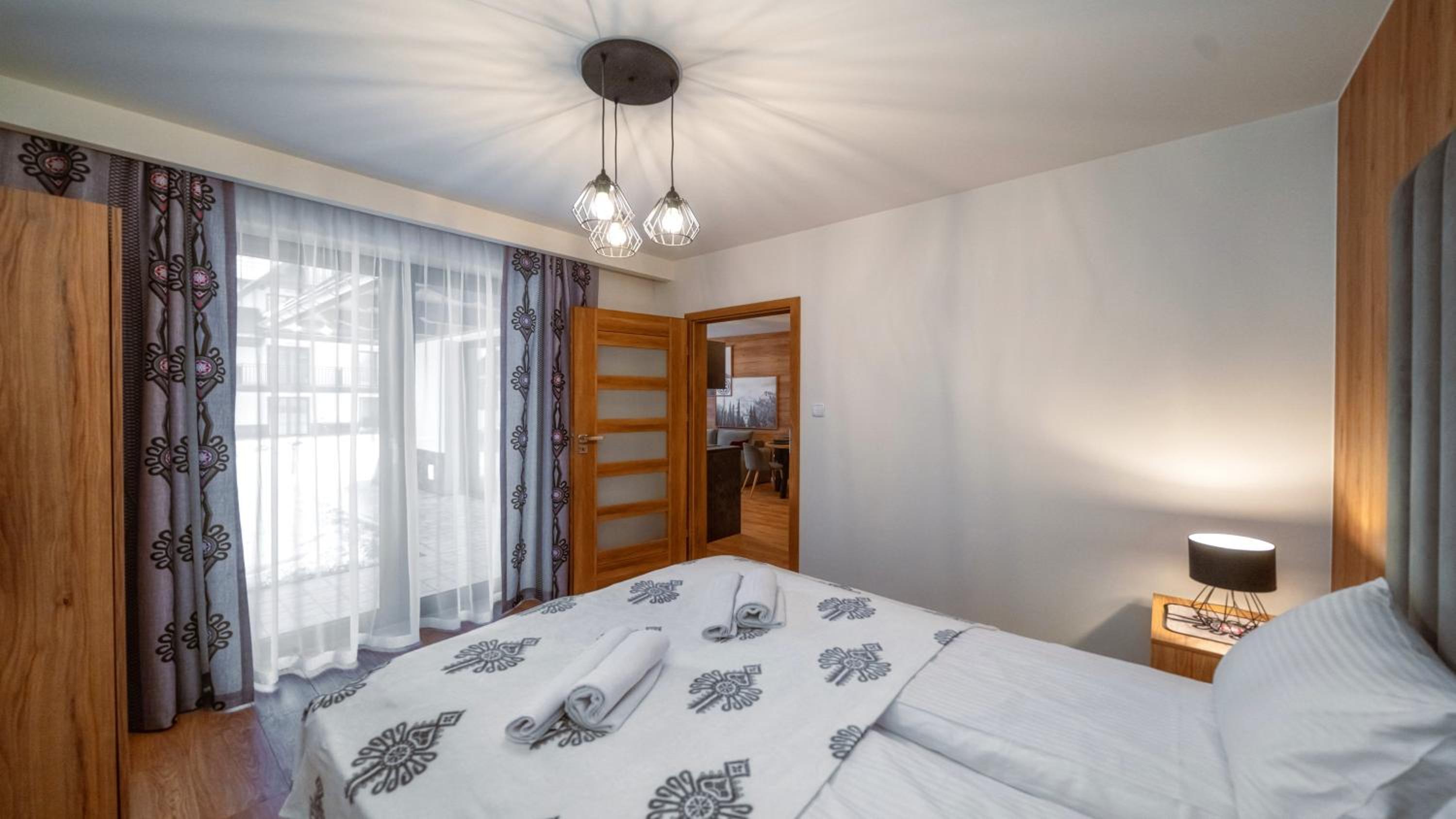 One-Bedroom Apartment photo 2