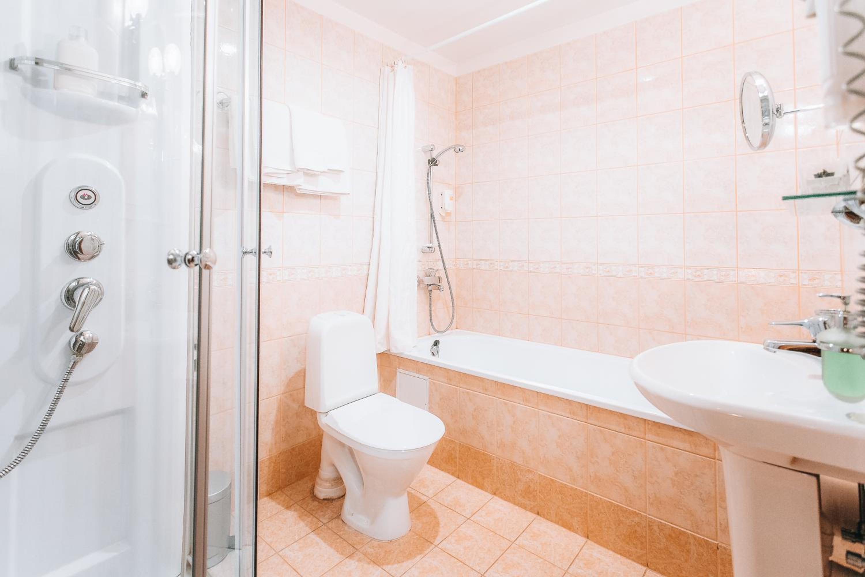 Historical Arensburg Suite - Photo 4