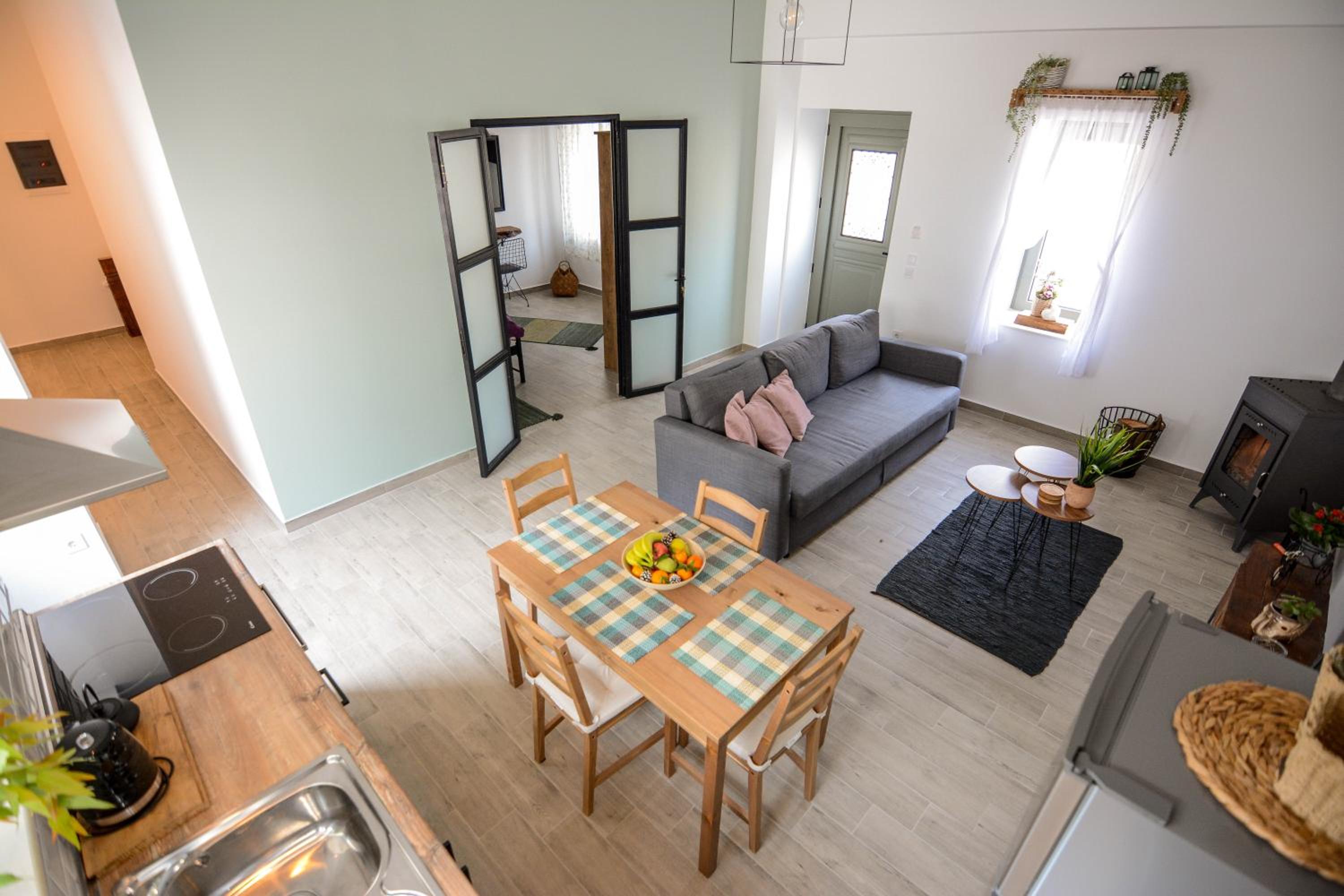 One-Bedroom House photo 1