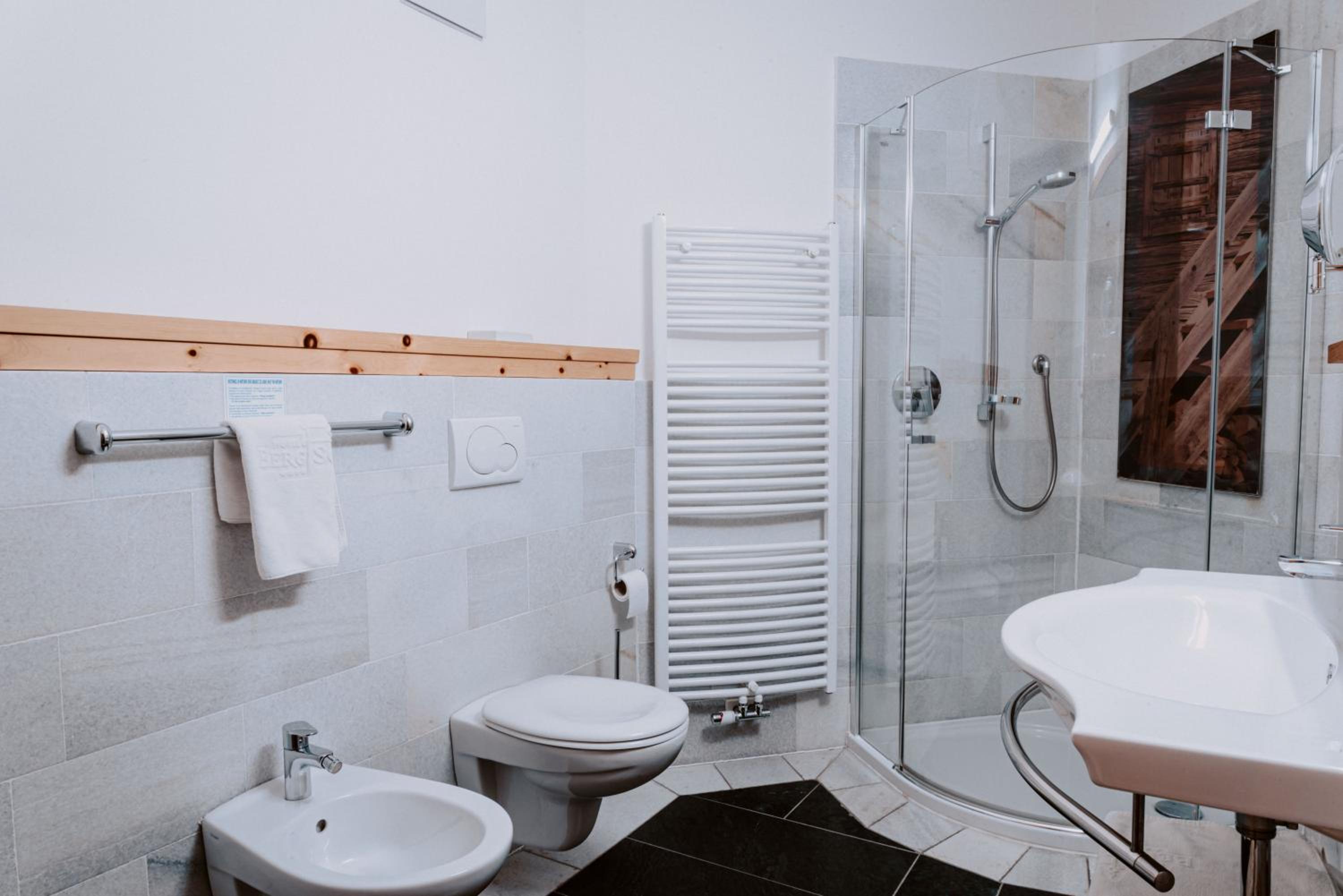 Two-Bedroom Suite photo 2