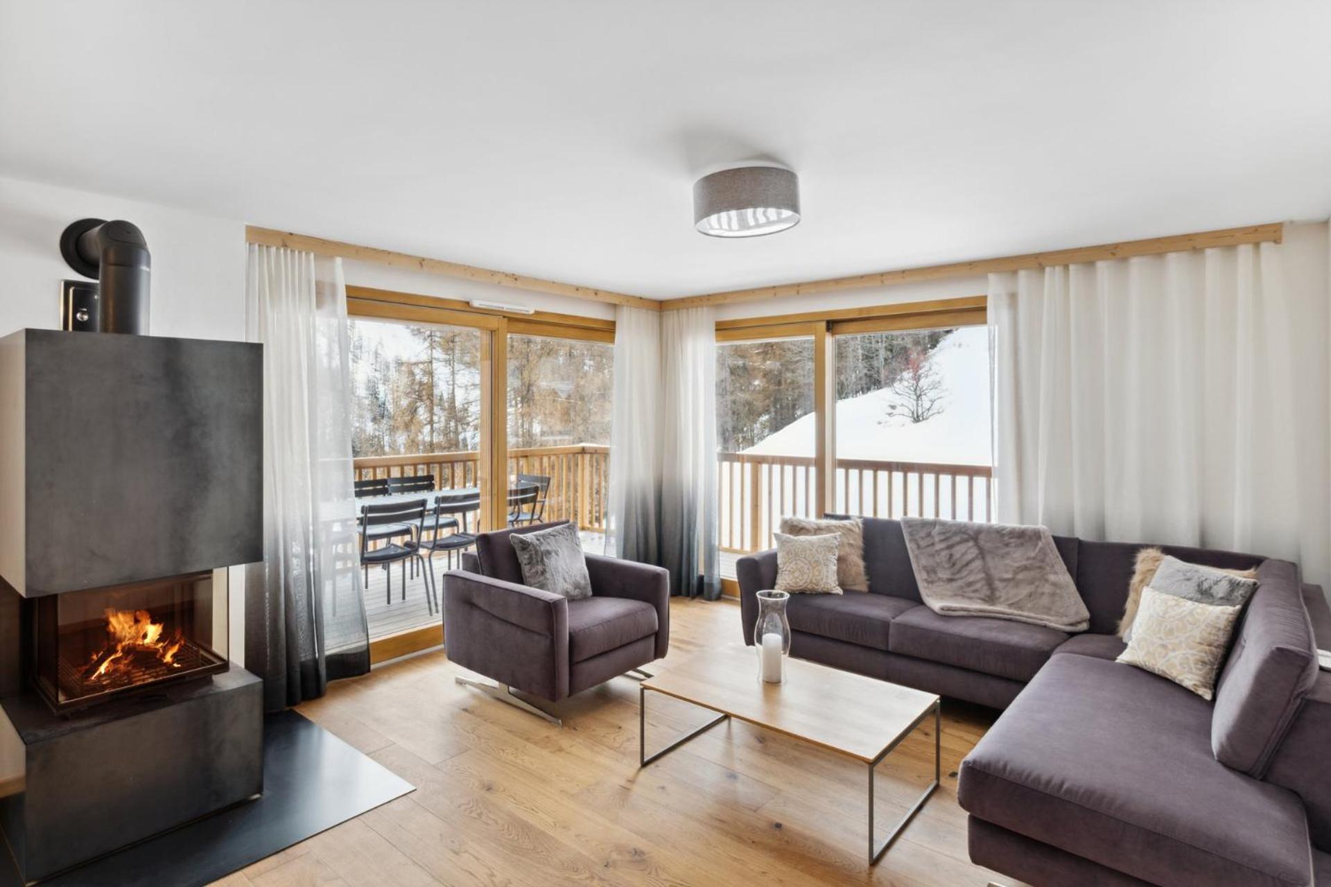 Luxury Superior Apartment with Jacuzzi