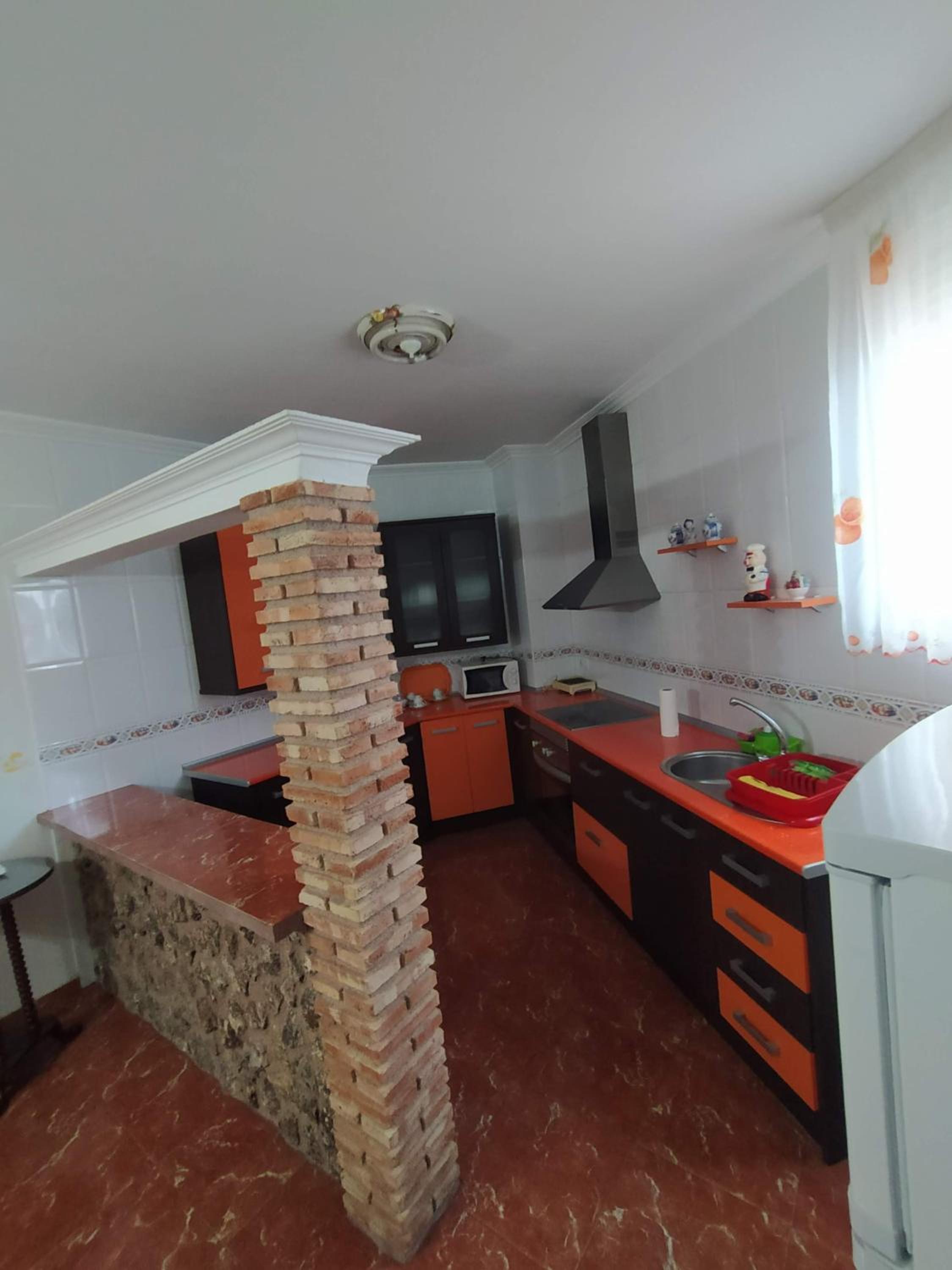 Three-Bedroom House photo 3
