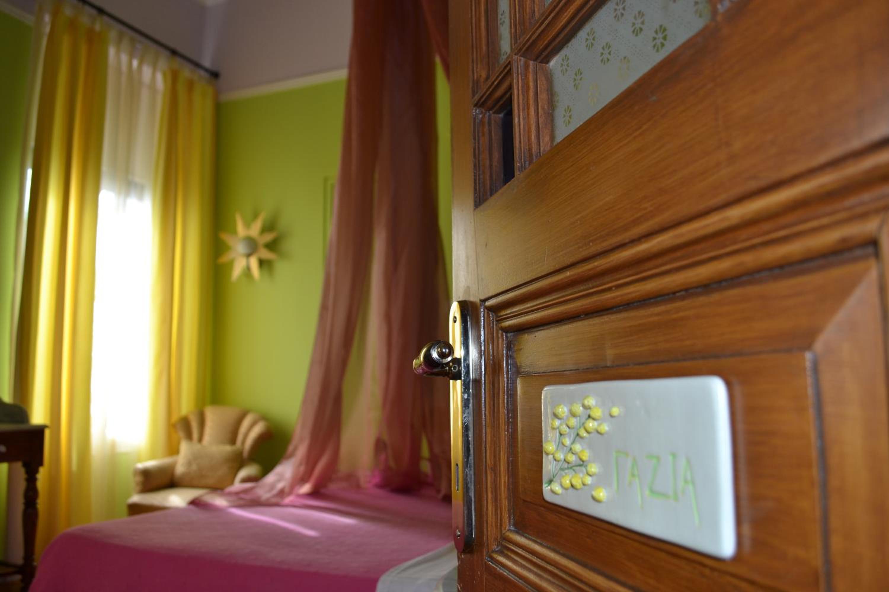 Deluxe Double Room with Balcony and Sea View photo 1