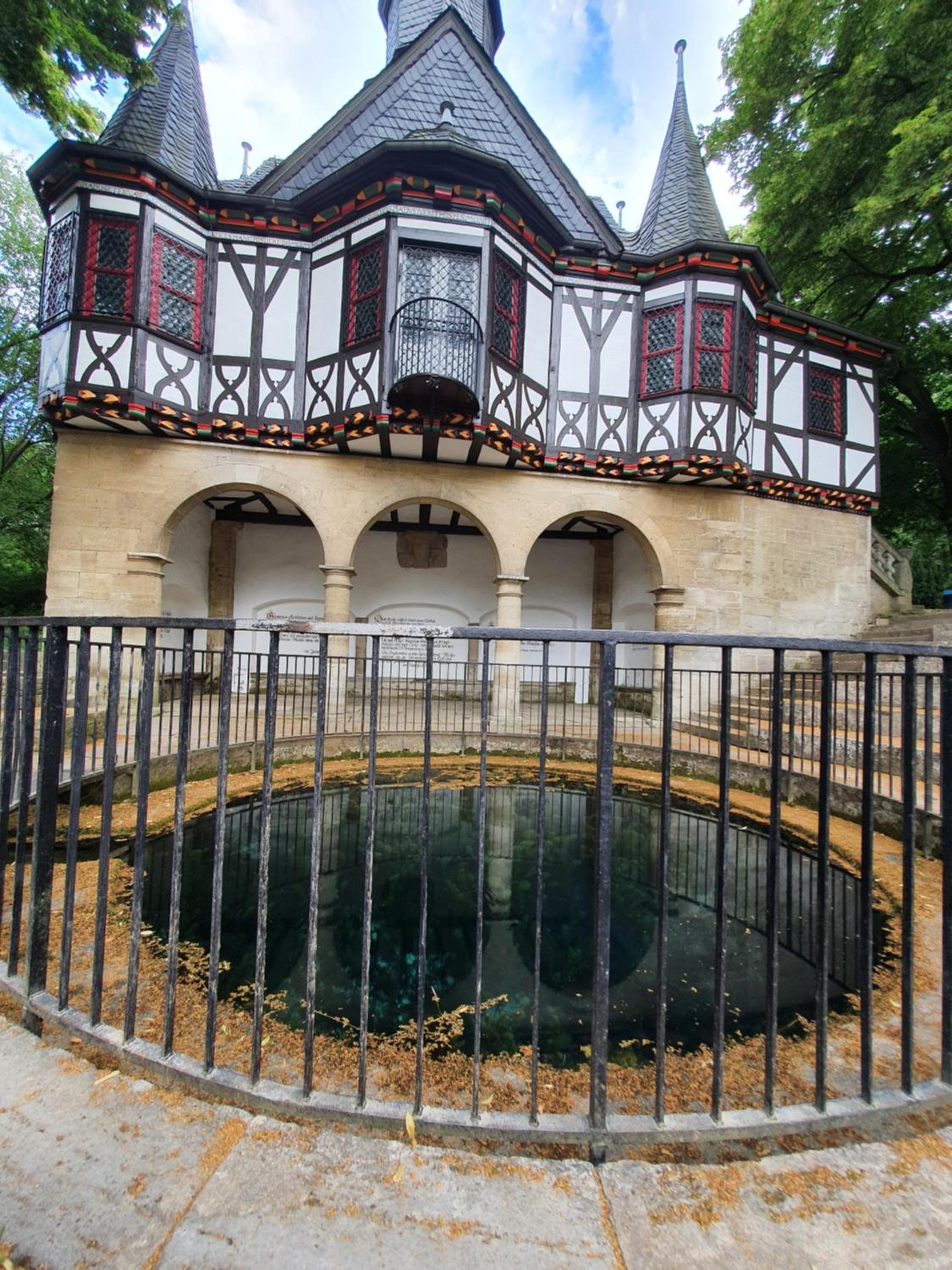 Four-Bedroom House photo 3