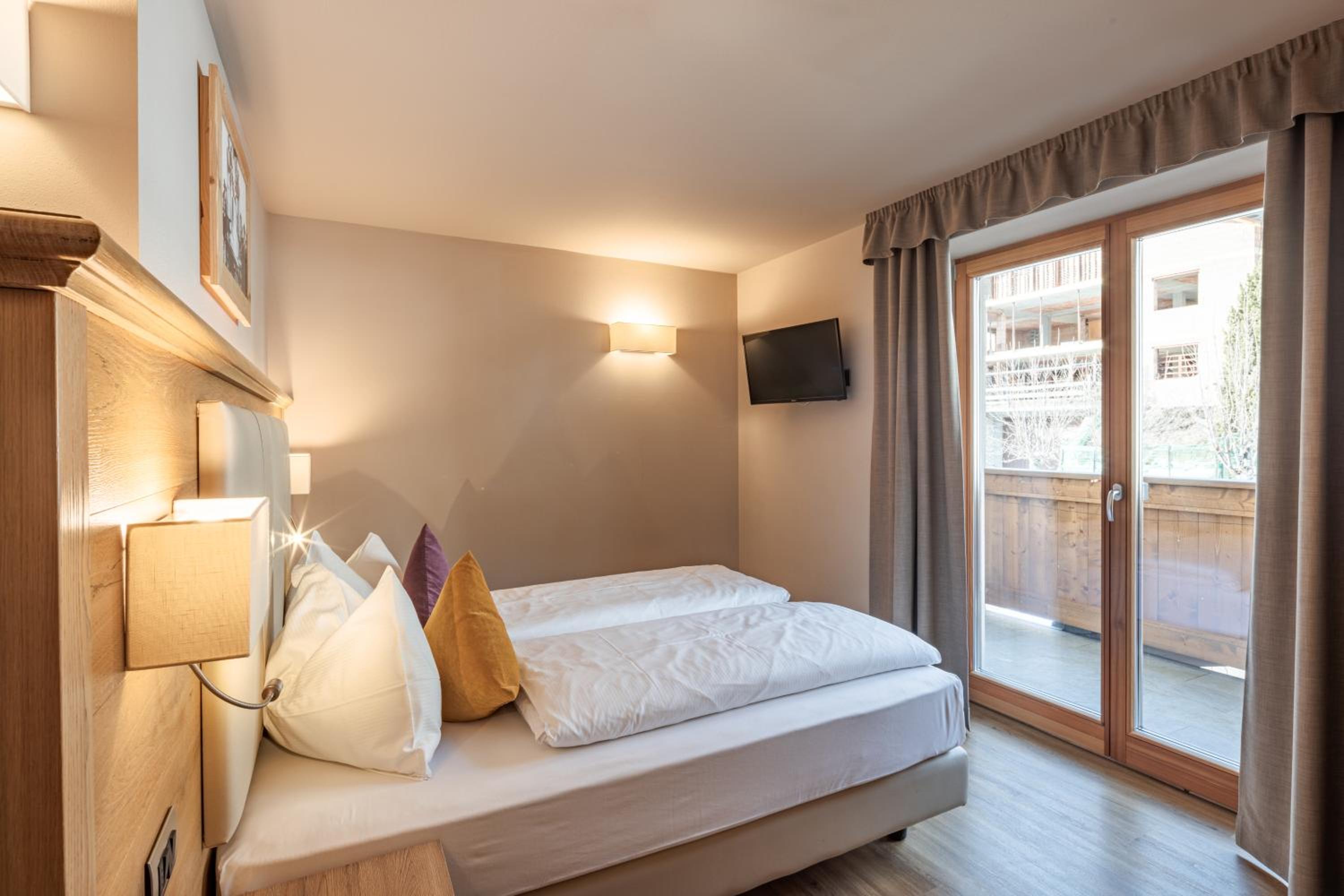 Double or Twin Room photo 2
