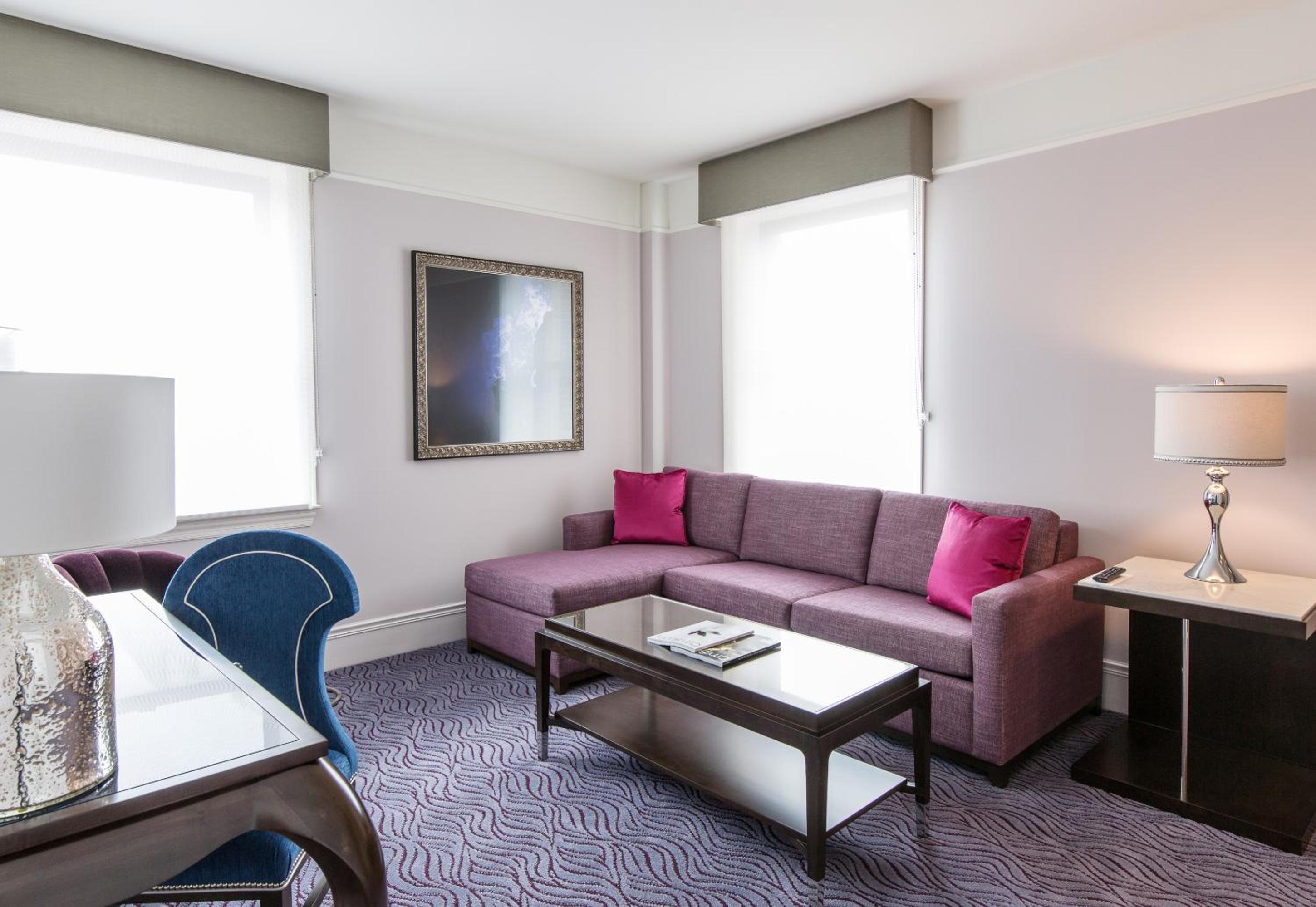 Premier King Suite - Photo 1