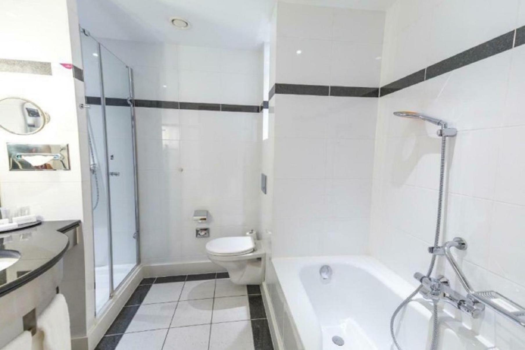 Standard Room - Photo 8