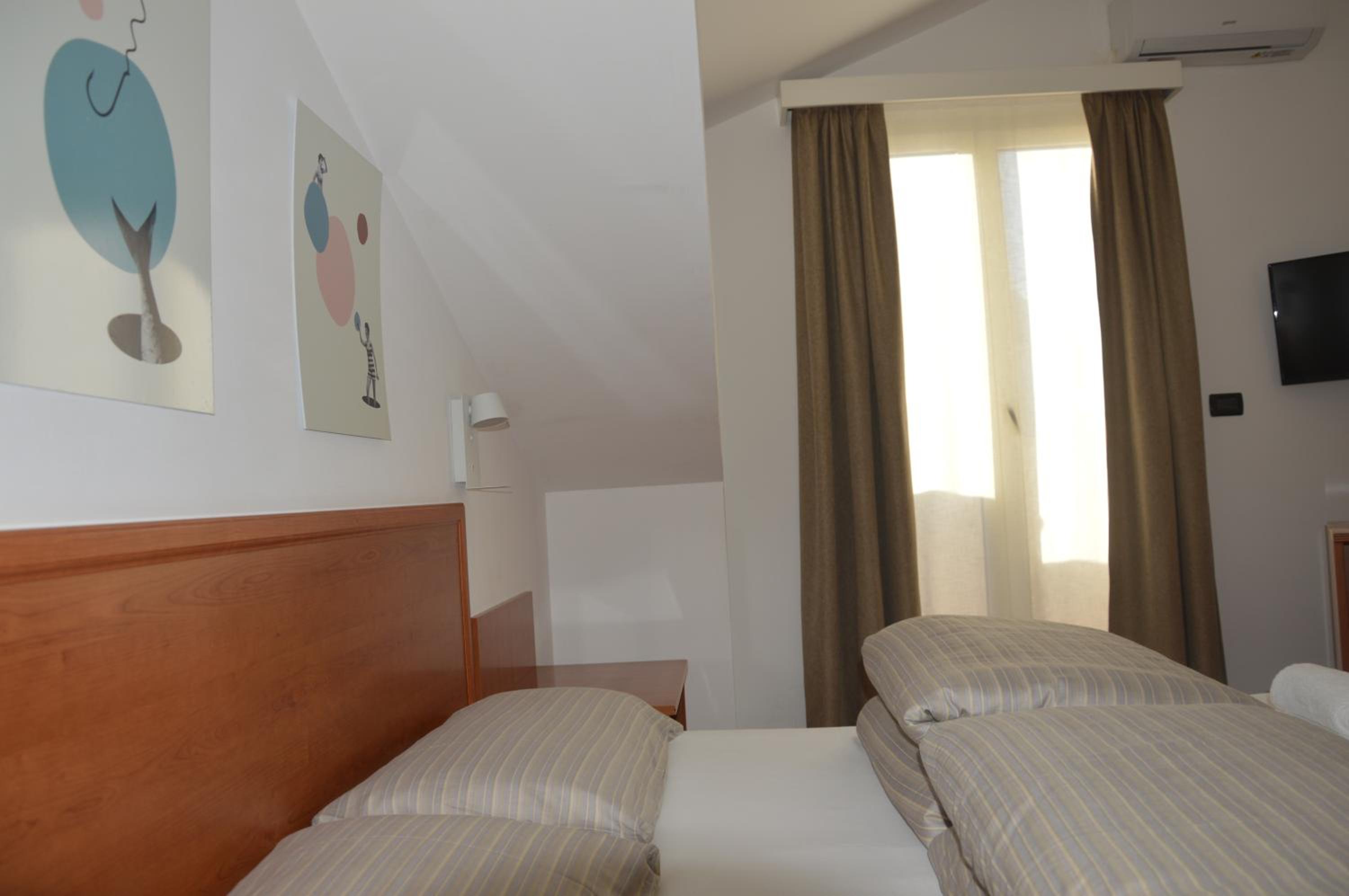 Triple Room - Photo 4