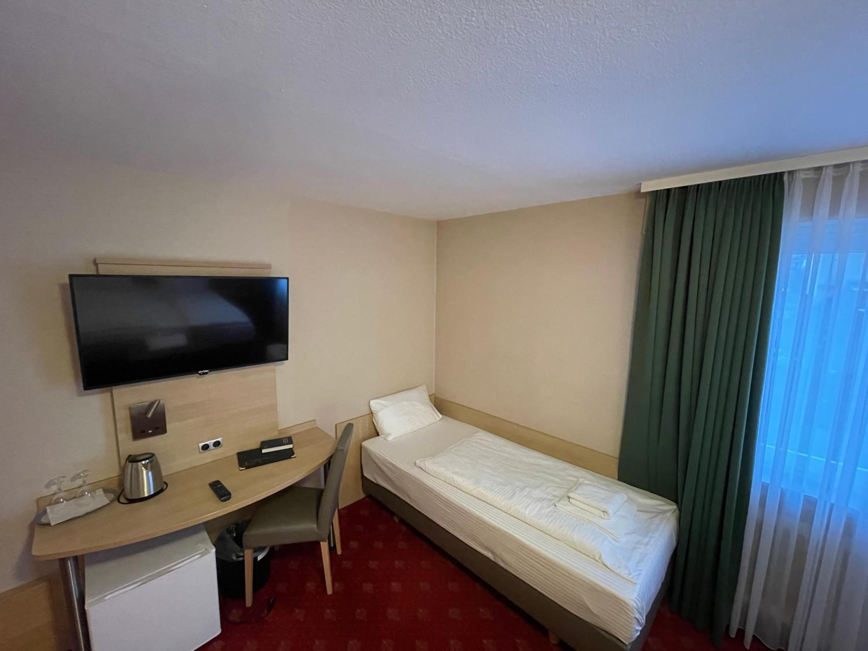 Single Room - Photo 4