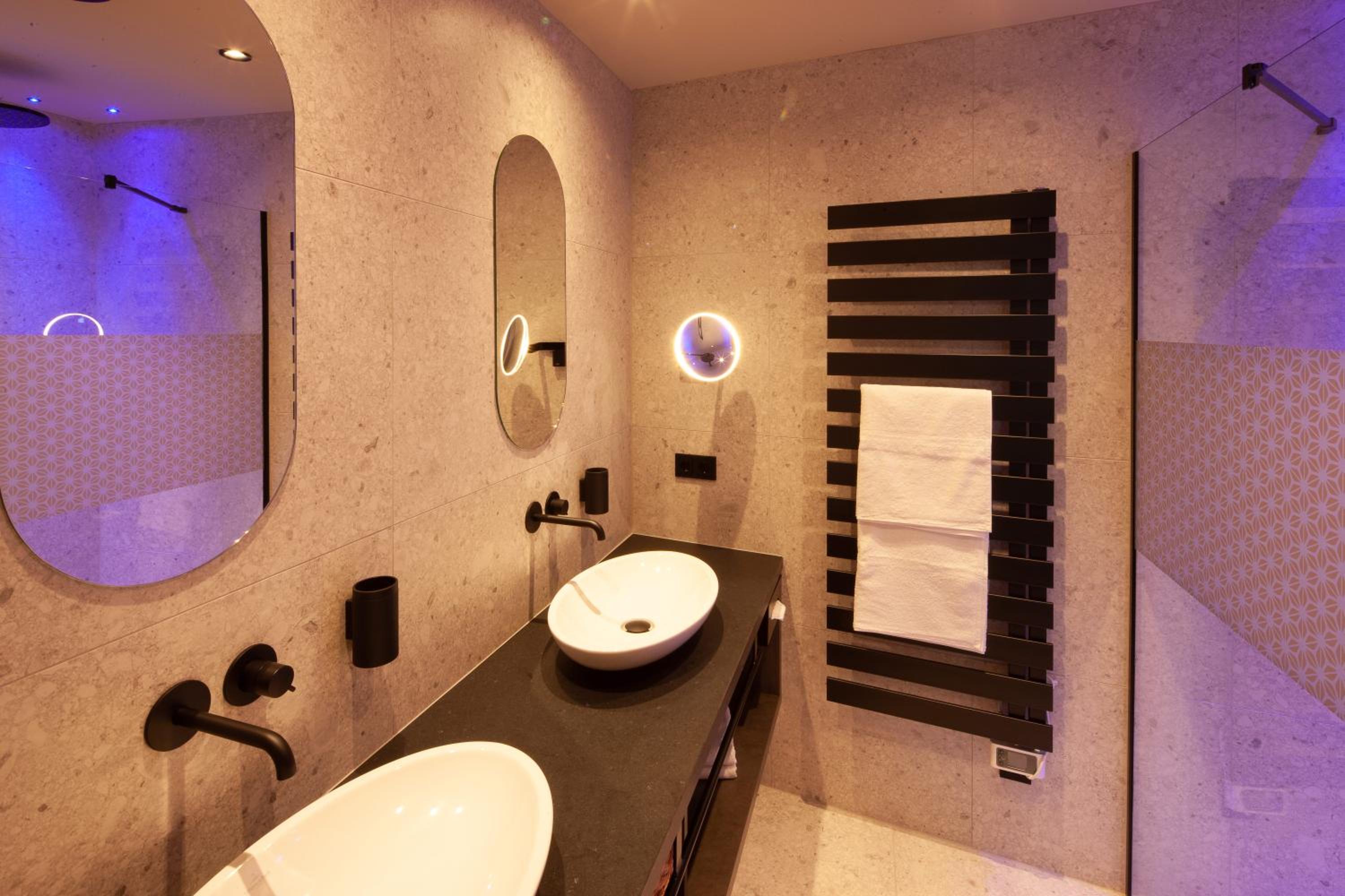 Two-Bedroom Suite (50m2 OG2) photo 3
