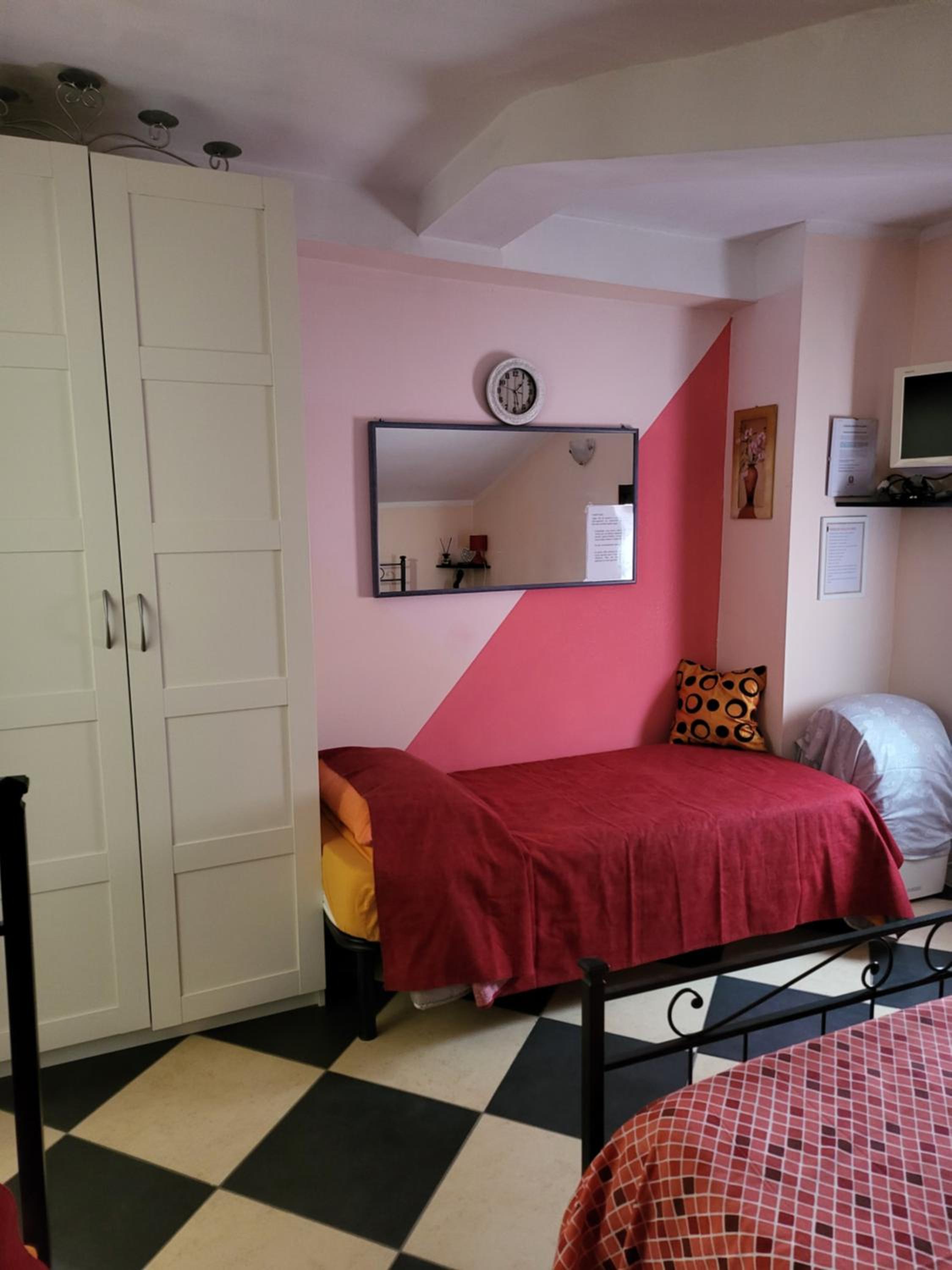 Family Room with Private Bathroom - Photo 15