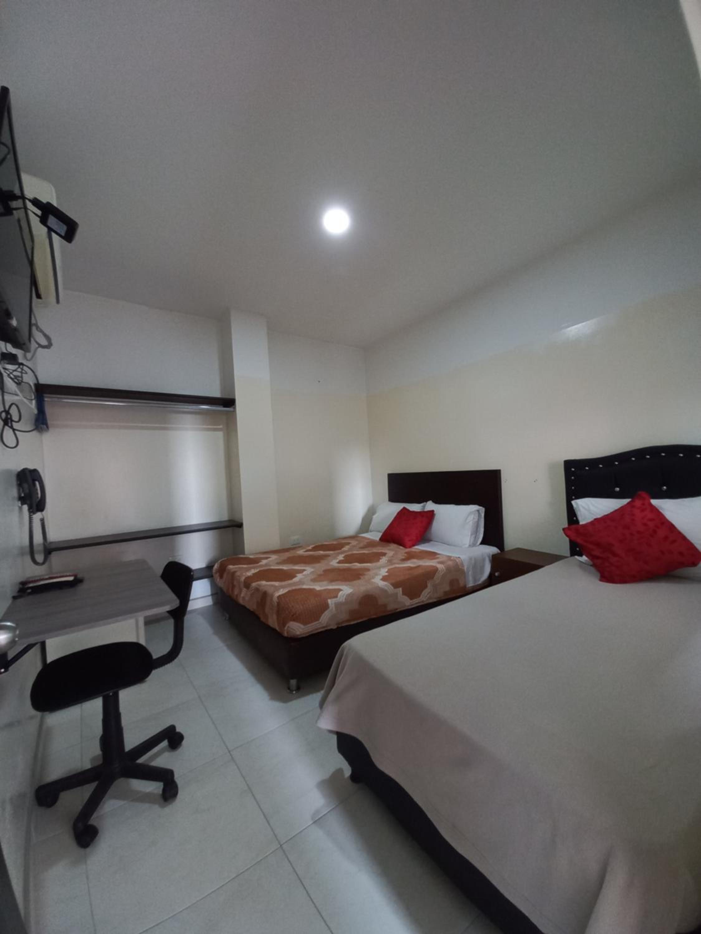 Standard Double Room photo 2