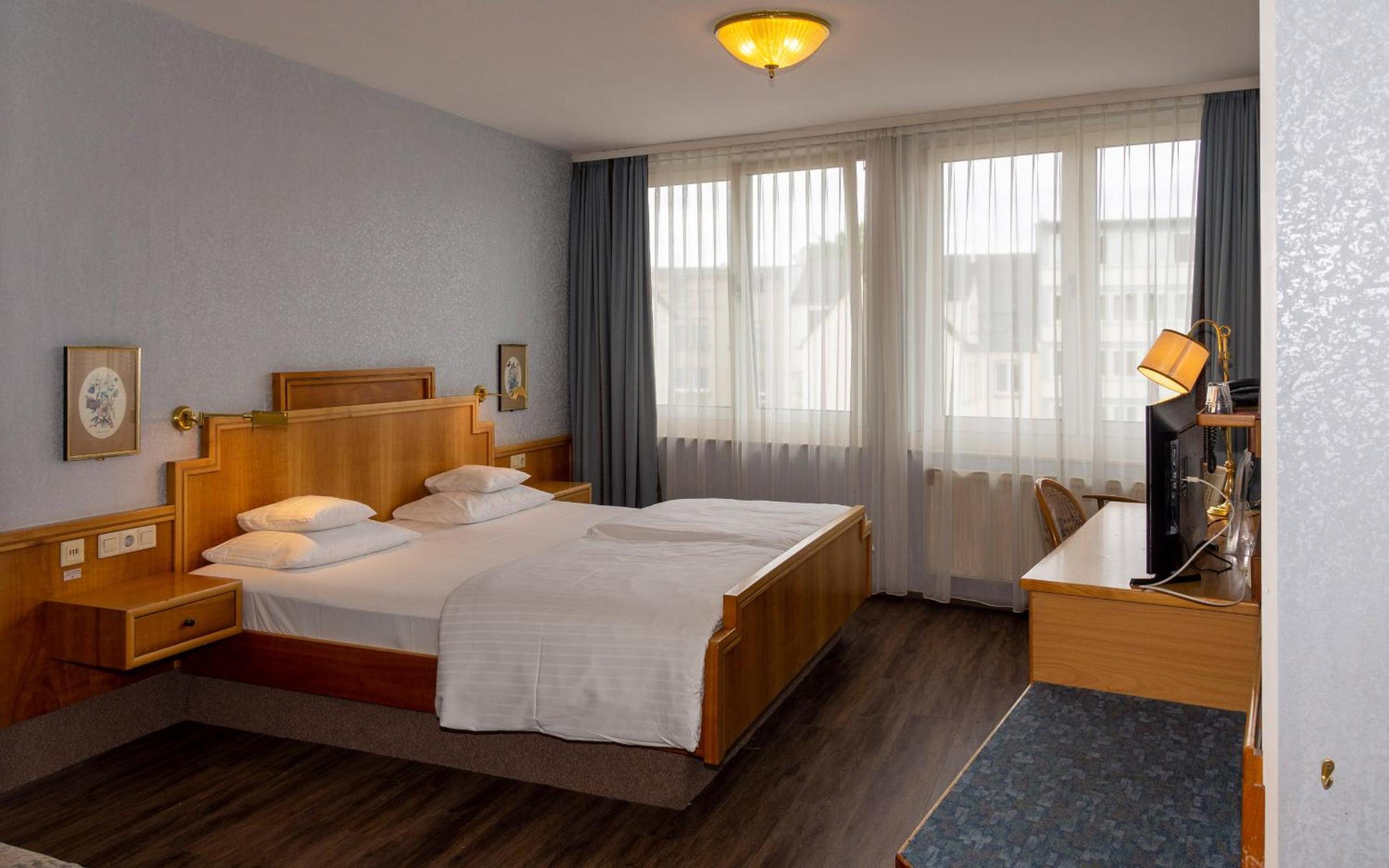 Standard Double Room - Photo 2