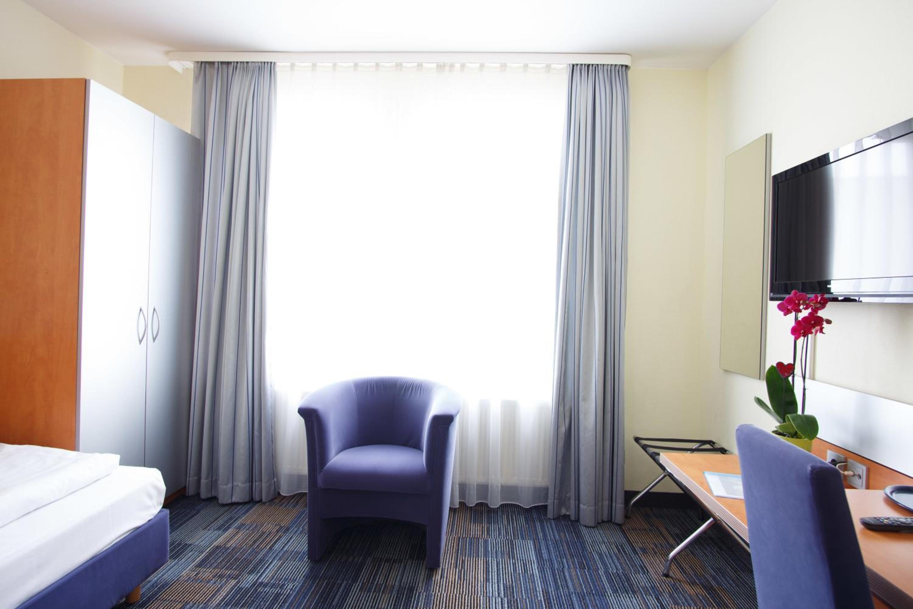 Double Room - Photo 6