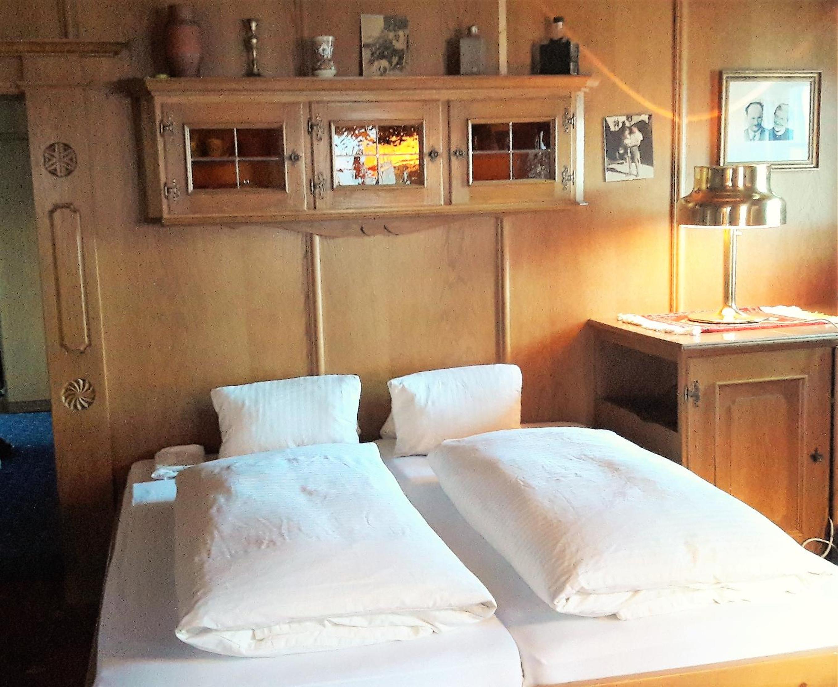 Suite - Photo 1