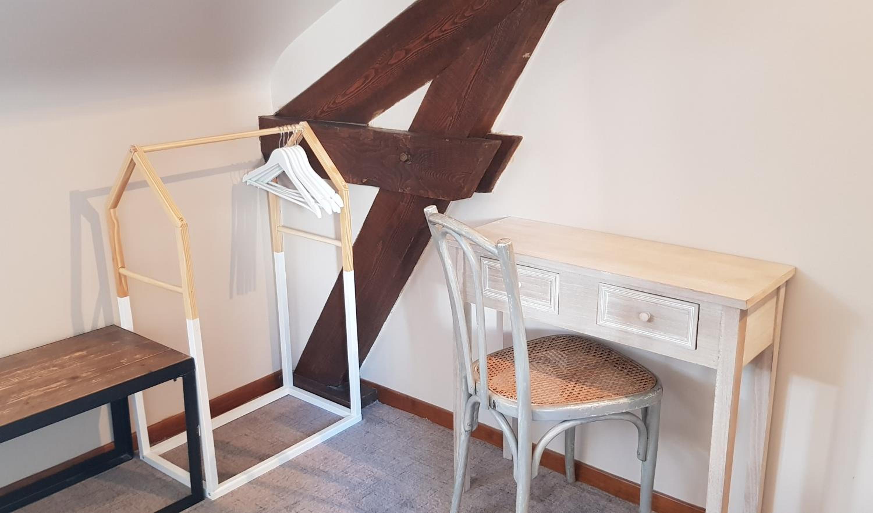 Double Room - Photo 8