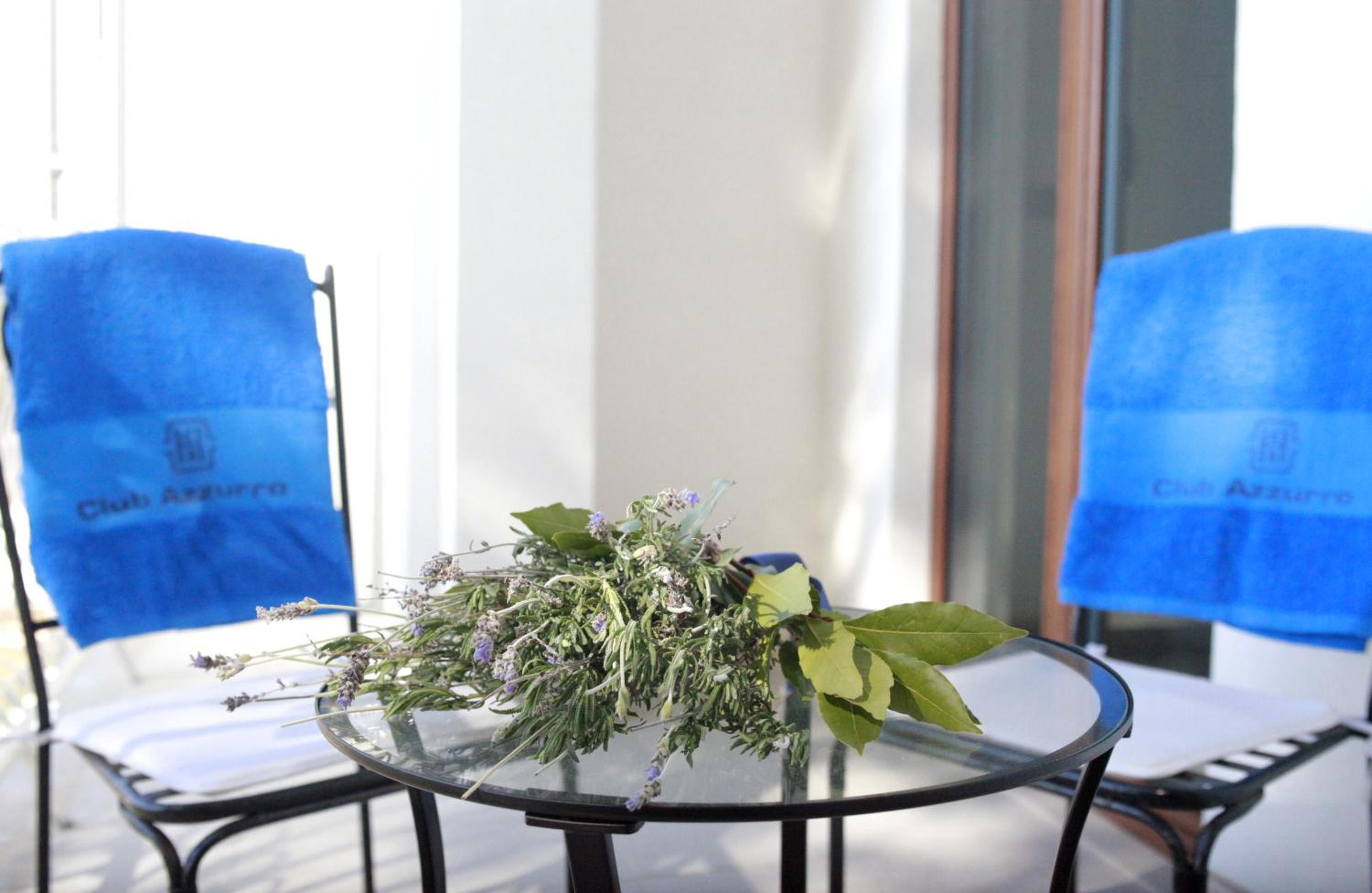 Triple Room with Balcony - Photo 7