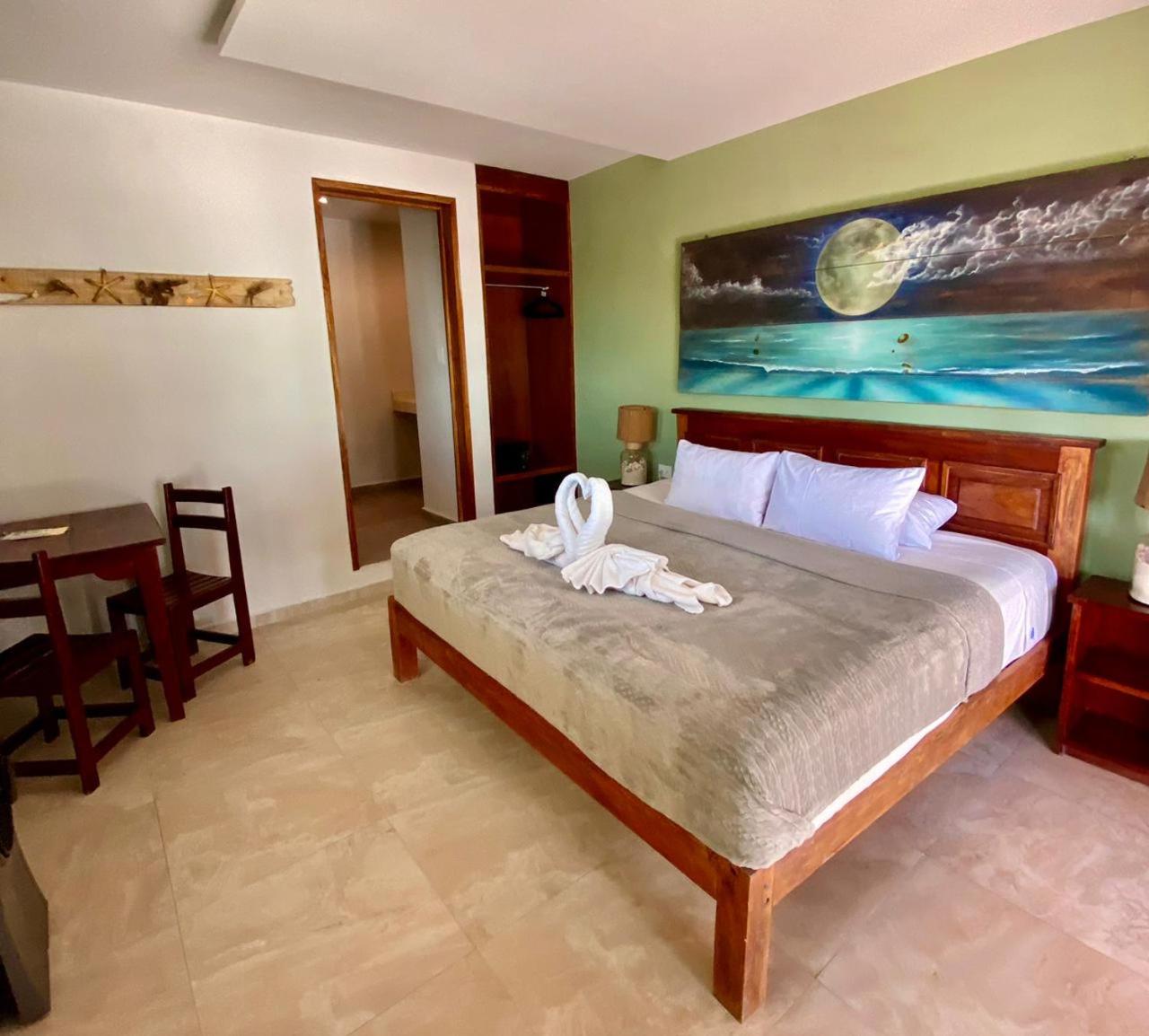 Superior Beachfront King Room with Balcony