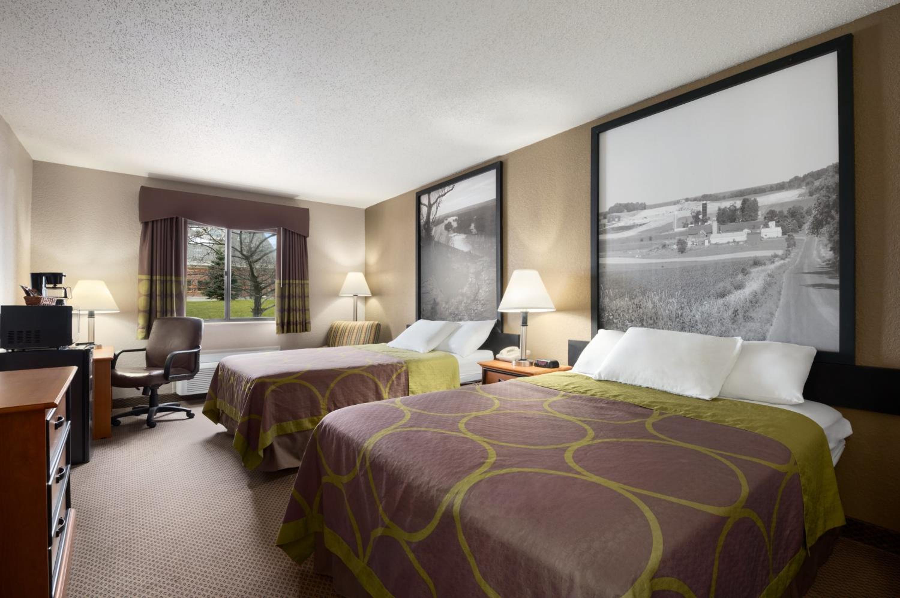 Double Room with Two Double Beds - Non-Smoking - Photo 1