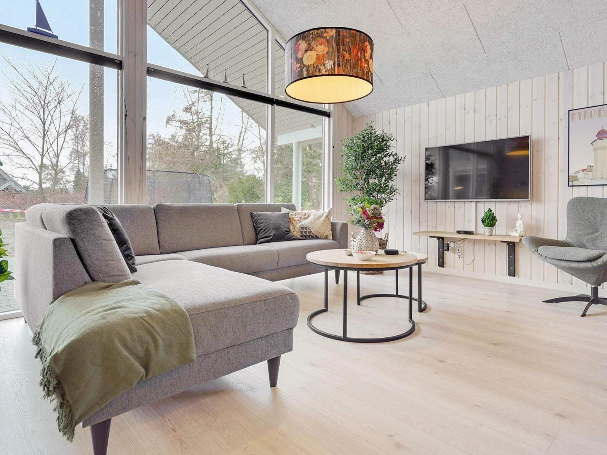 Five-Bedroom Holiday Home photo 1