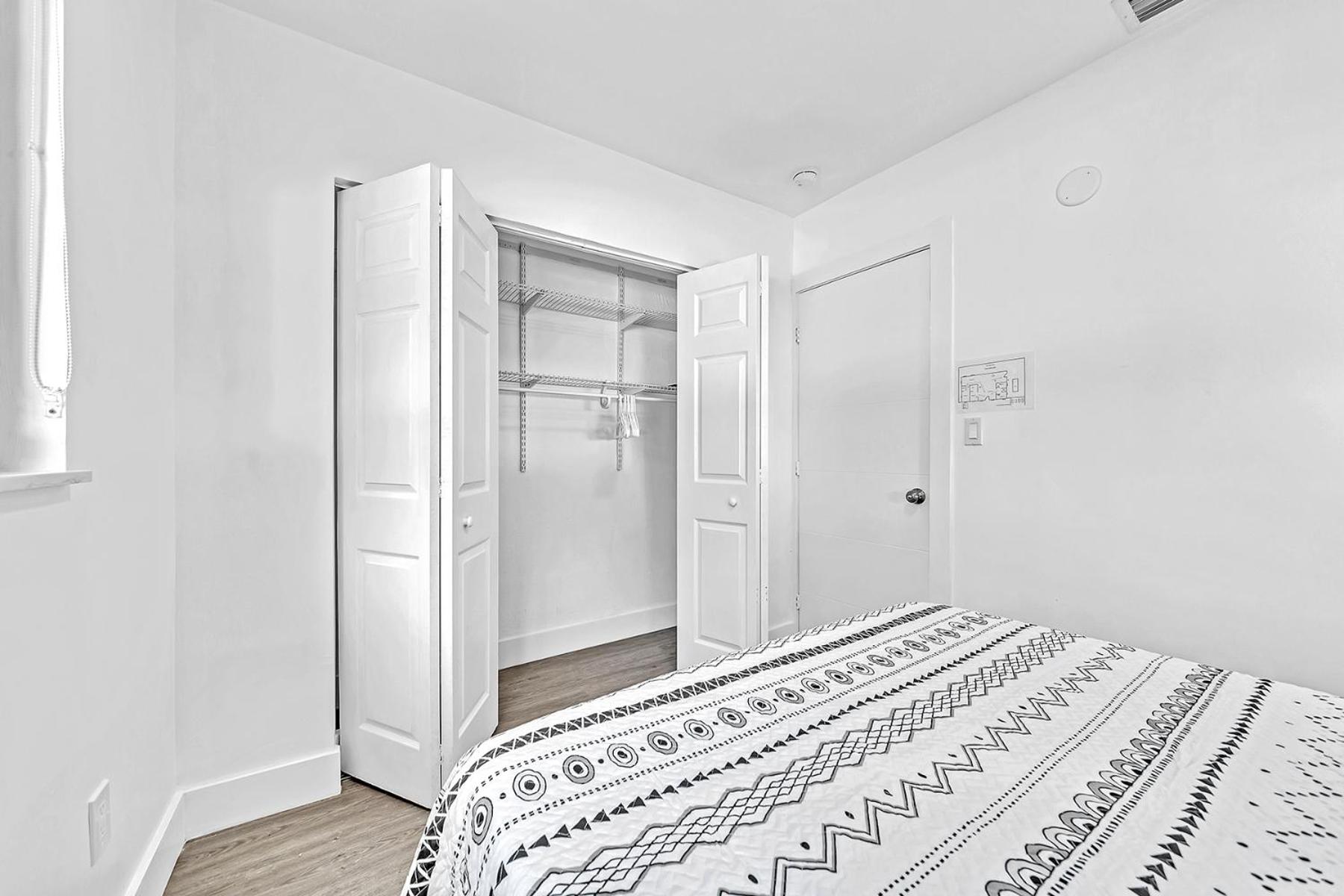Four-Bedroom House photo 3