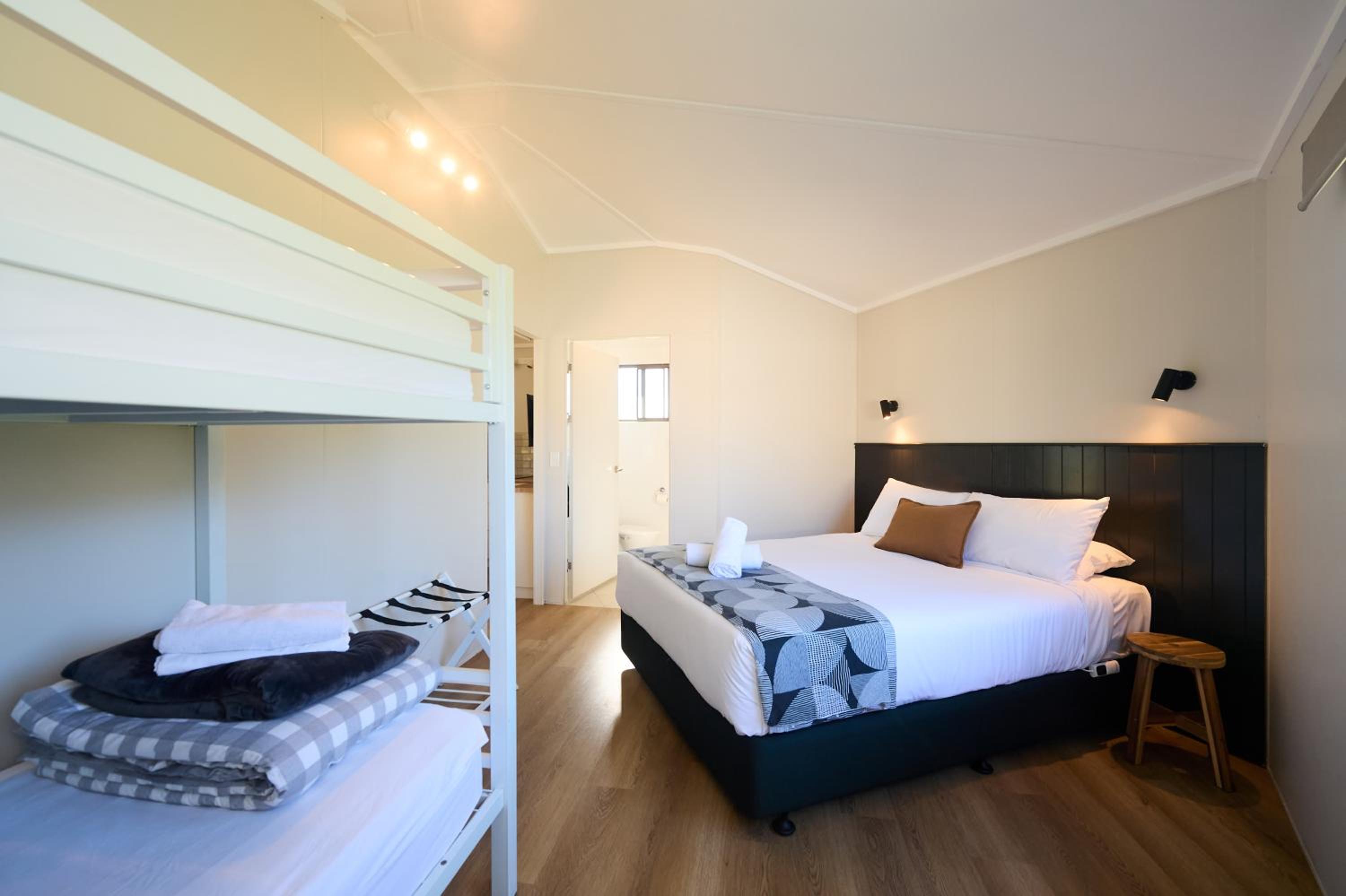 One Bedroom Cabin – Upgraded - Not Pet Friendly