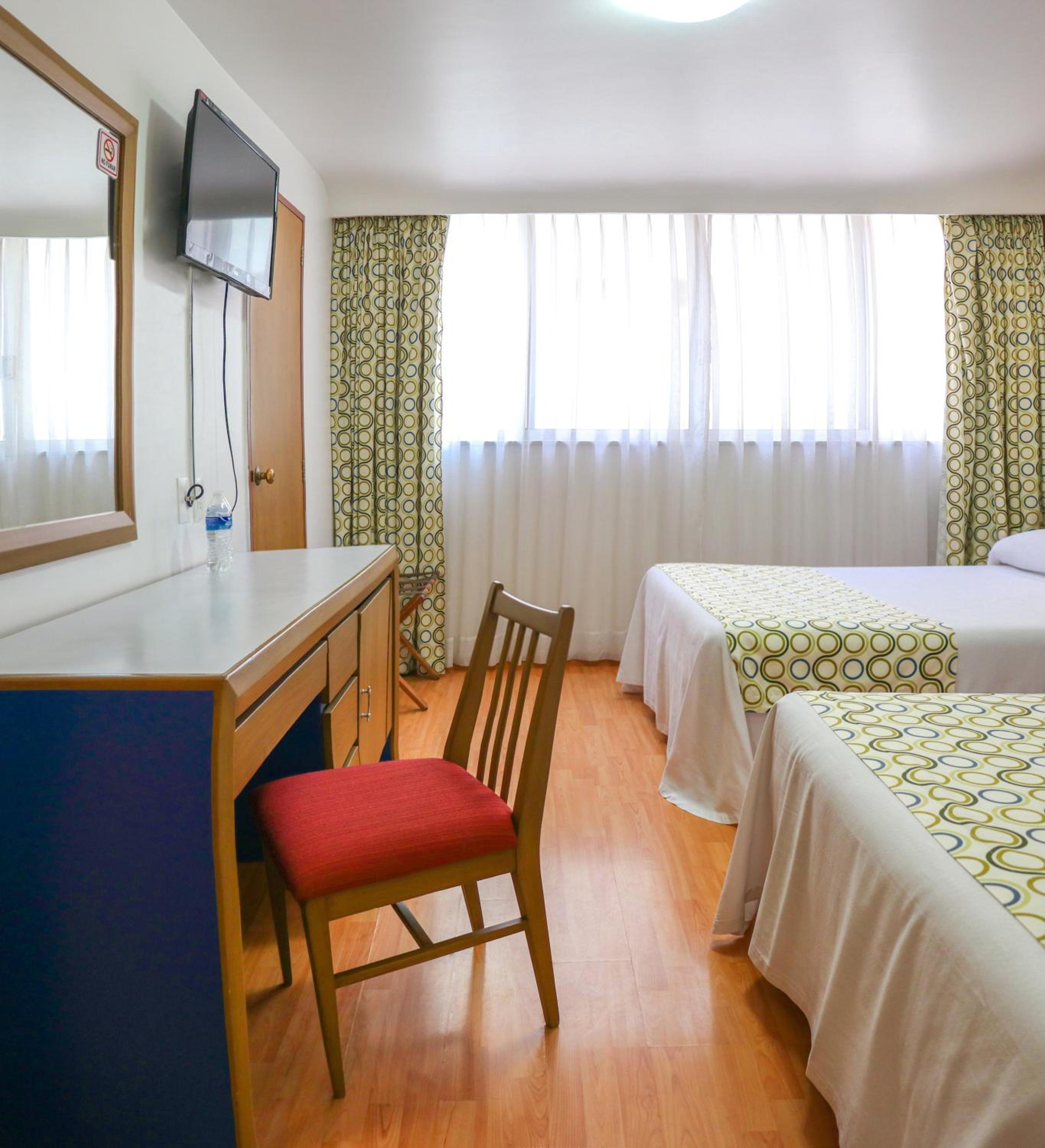 Double Room with Two Double Beds photo 2