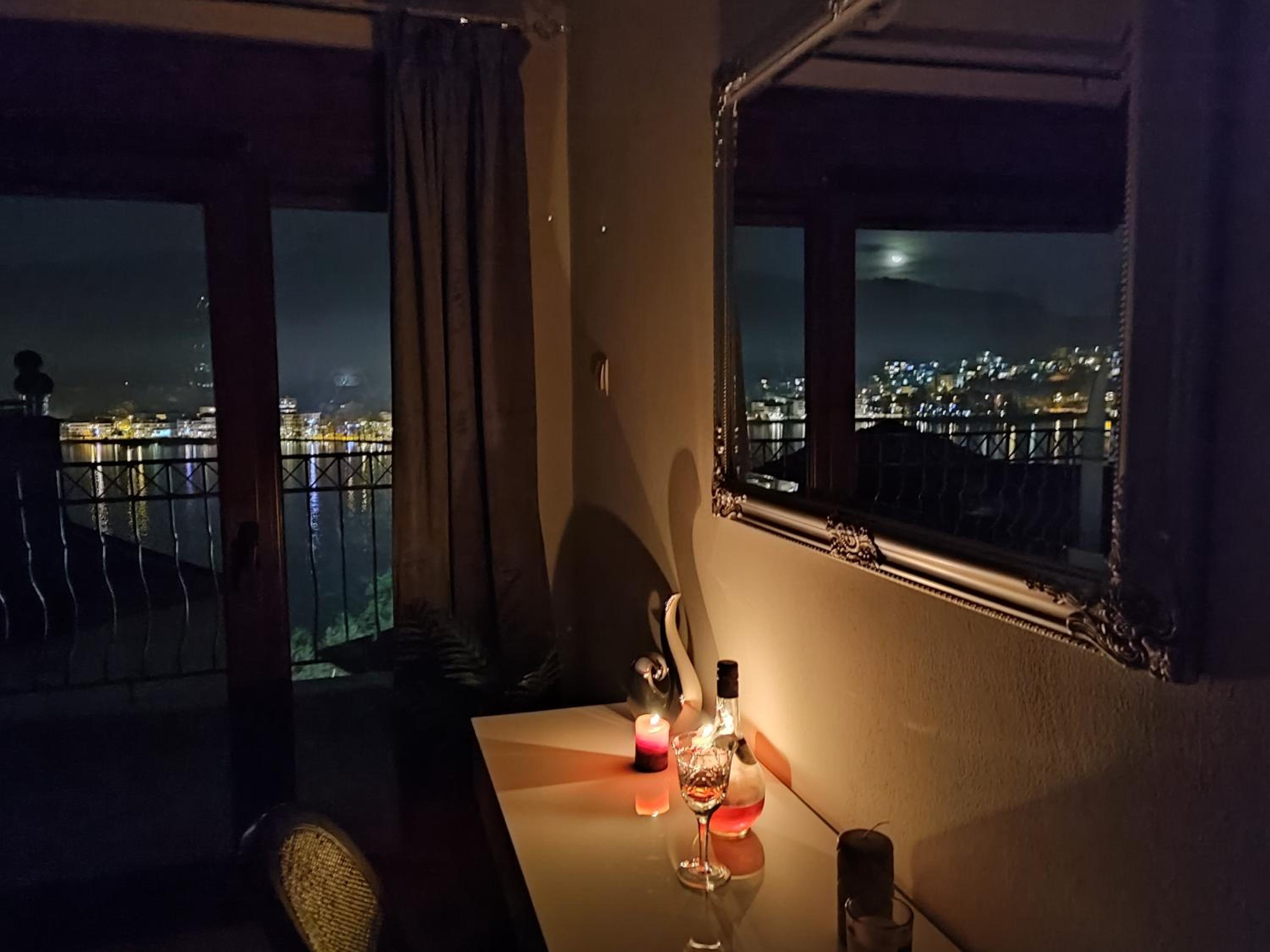 Suite with Lake View - Photo 10