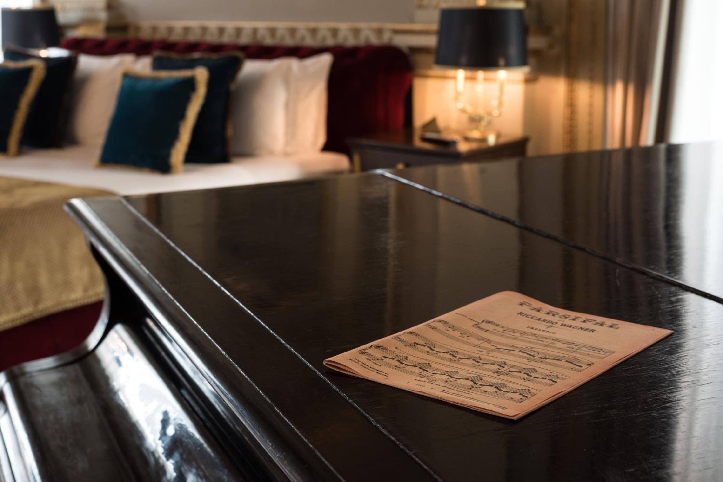 Presidential Suite thumbnail 5