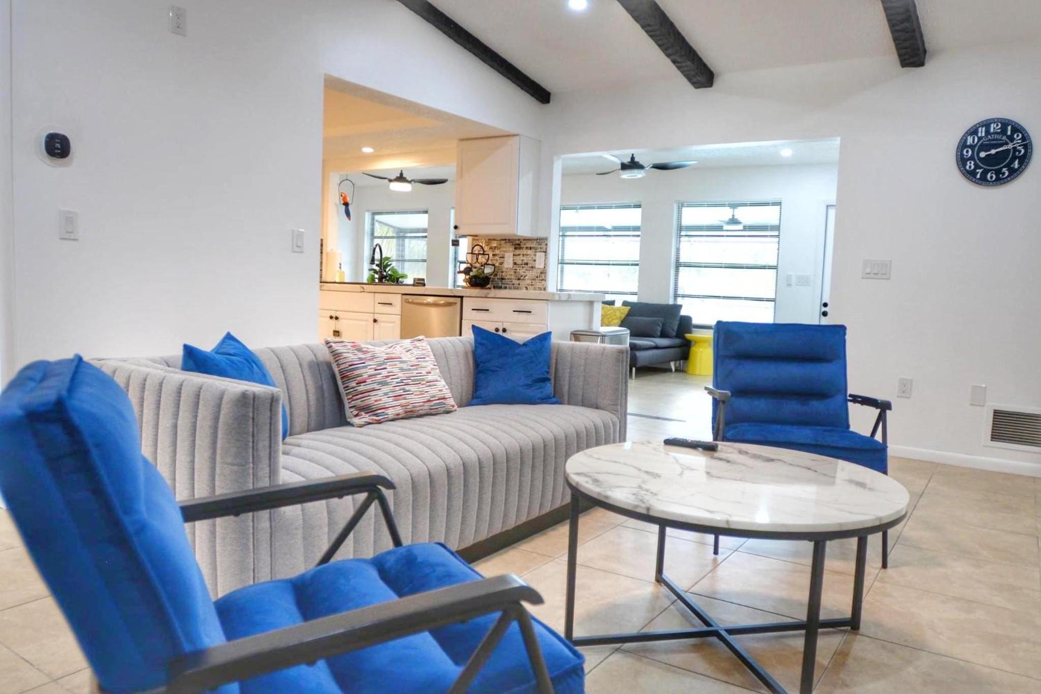 Four-Bedroom House photo 2