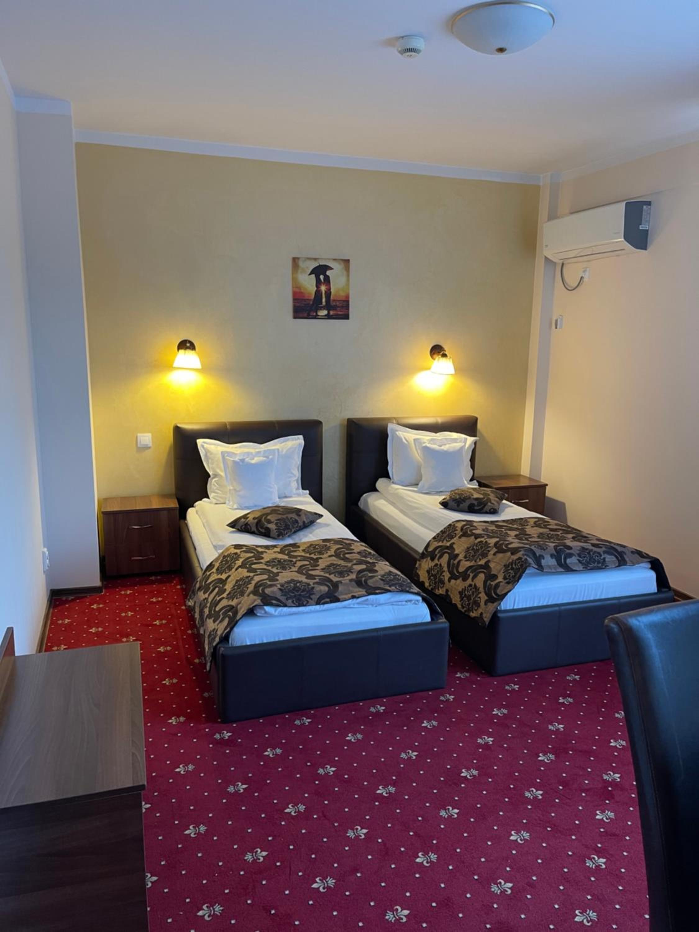 Standard Double or Twin Room with Balcony photo 3