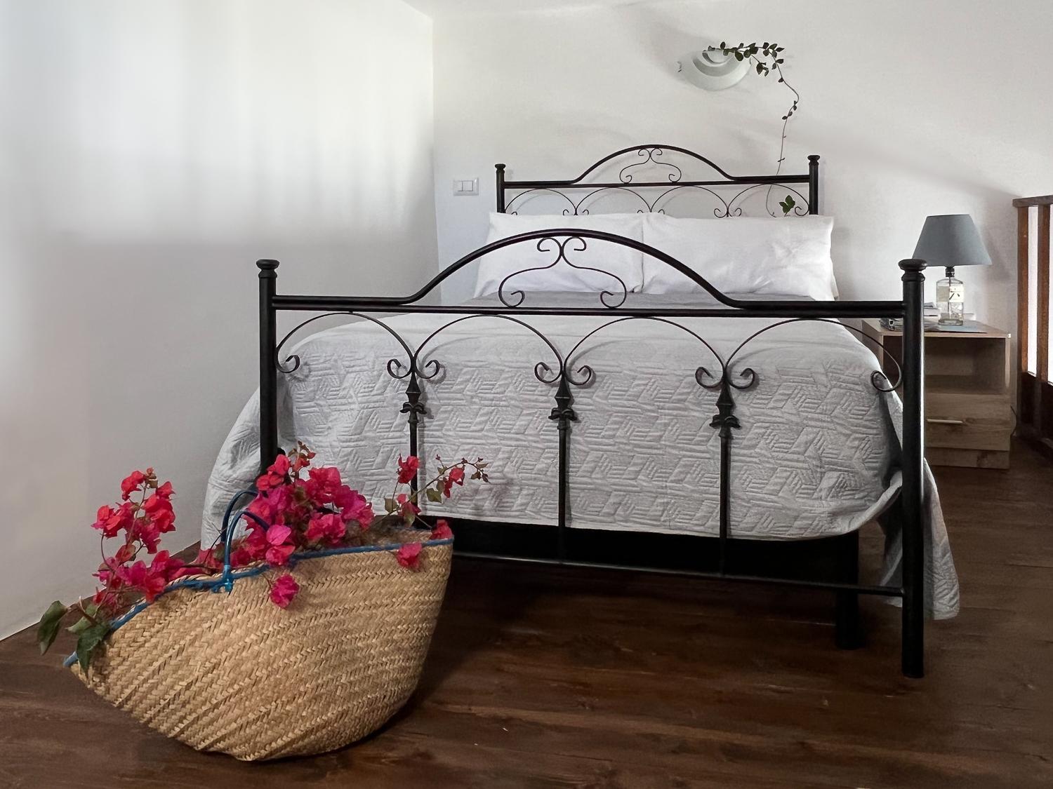 One-Bedroom House - Photo 16