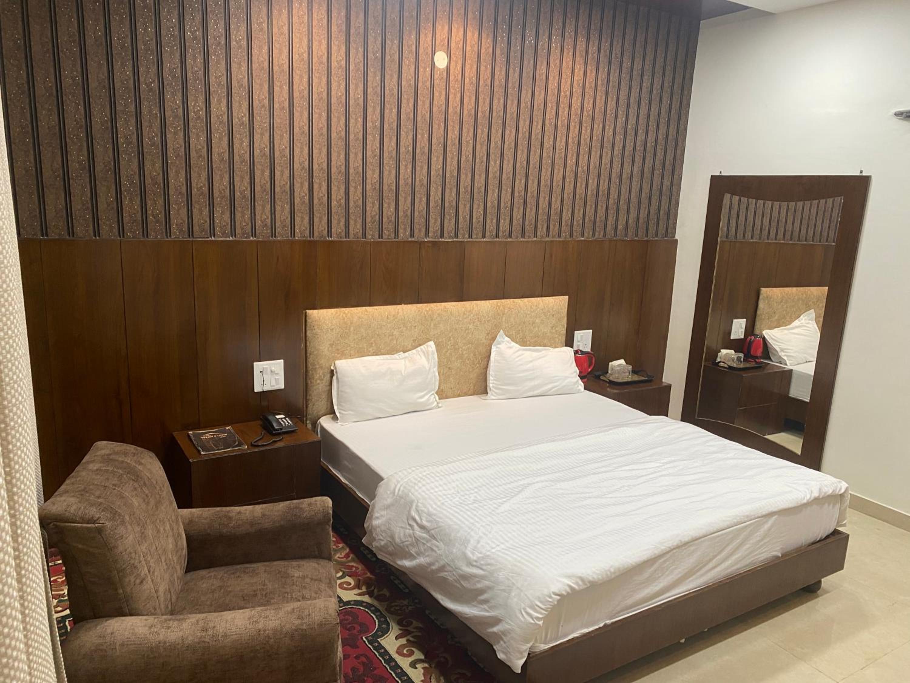 Deluxe Junior Suite photo 1