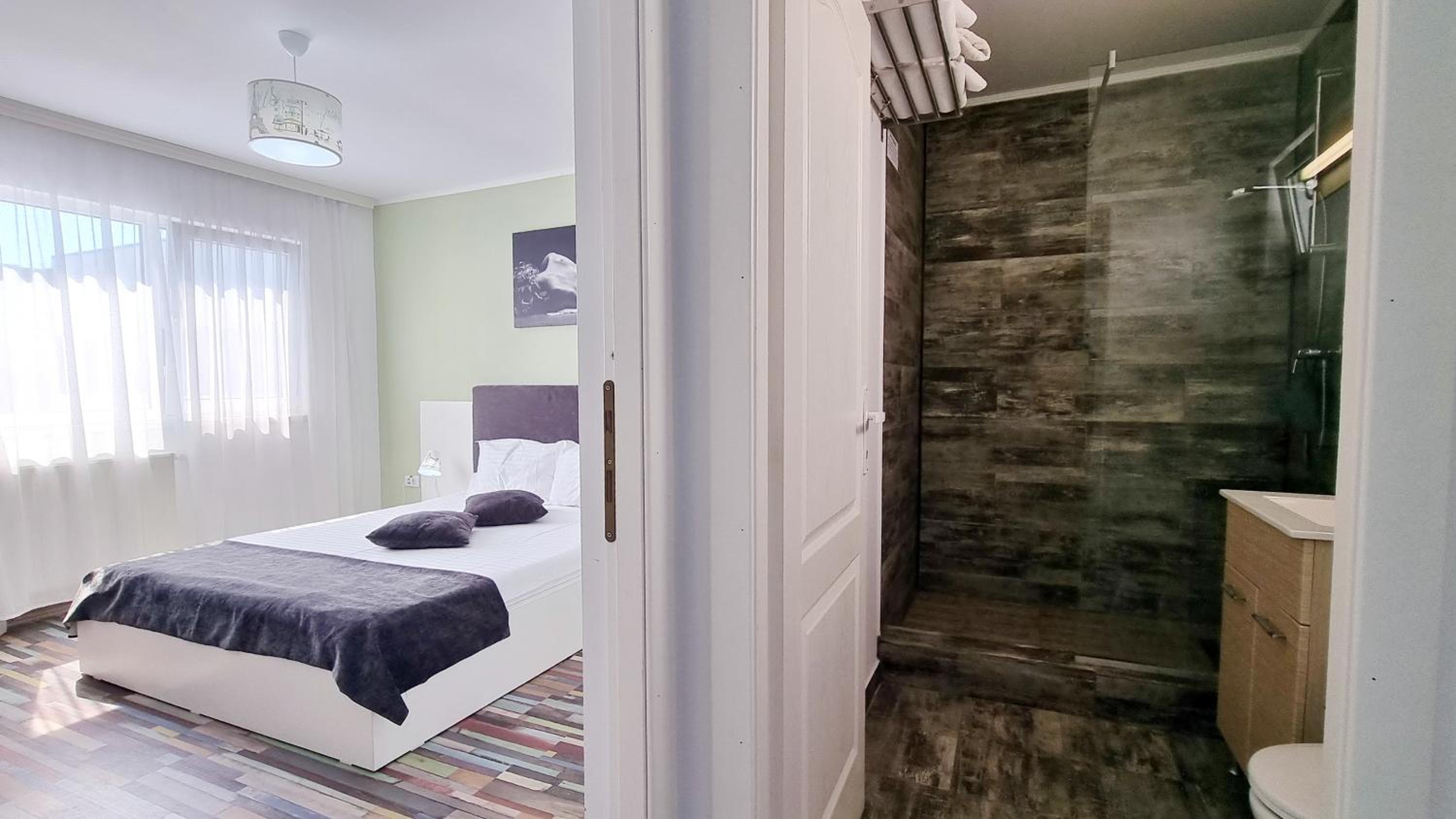 Family Suite - Photo 12