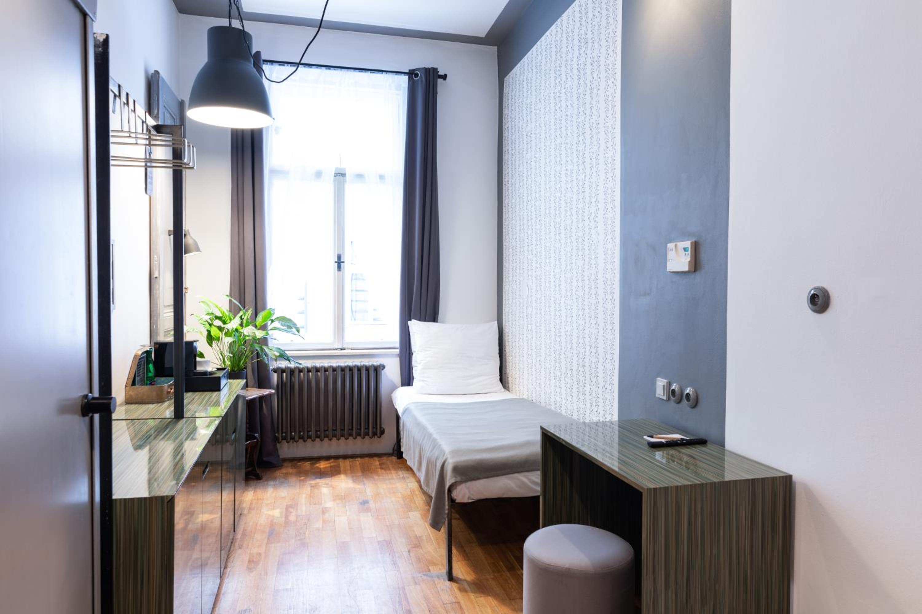 Budget Single Room