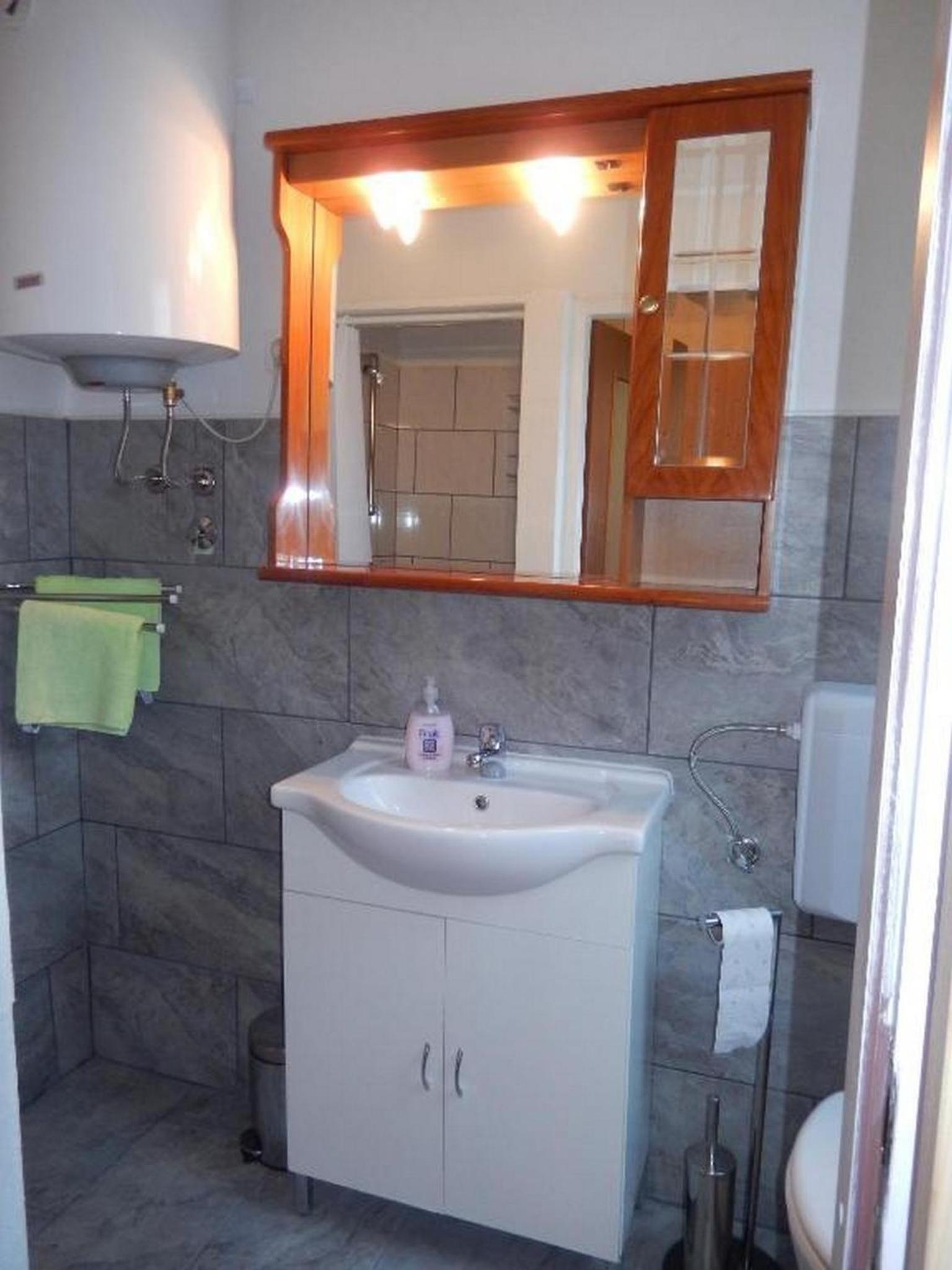 One-Bedroom Apartment with Balcony - Photo 3