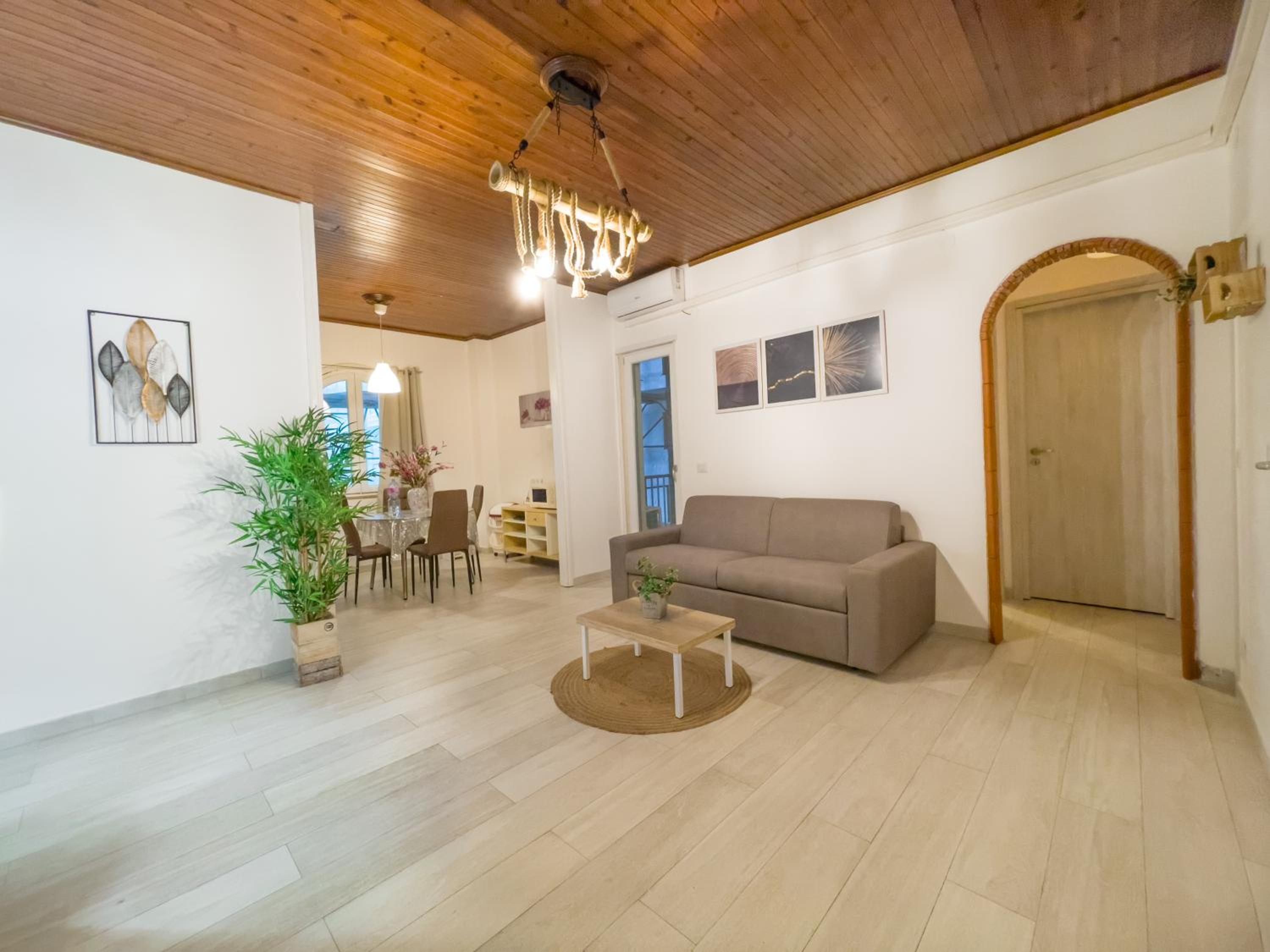 One-Bedroom Apartment - Oceanfront