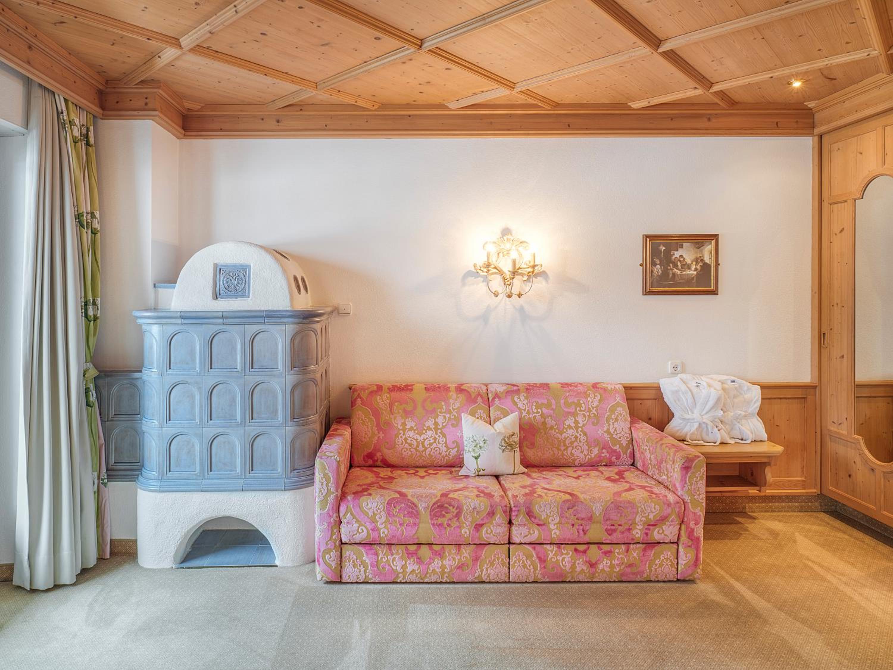 Superior Double Room with Balcony - Photo 9