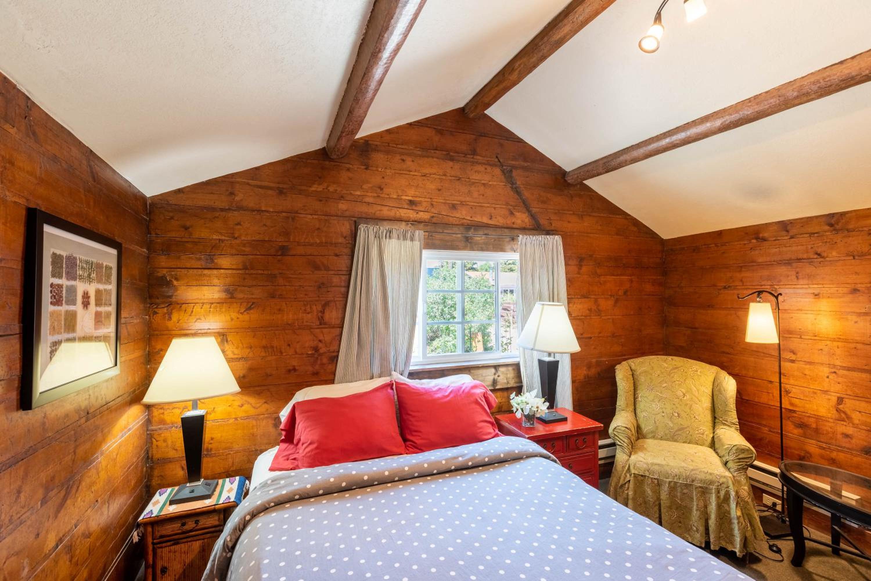 Cottage (3 Adults)