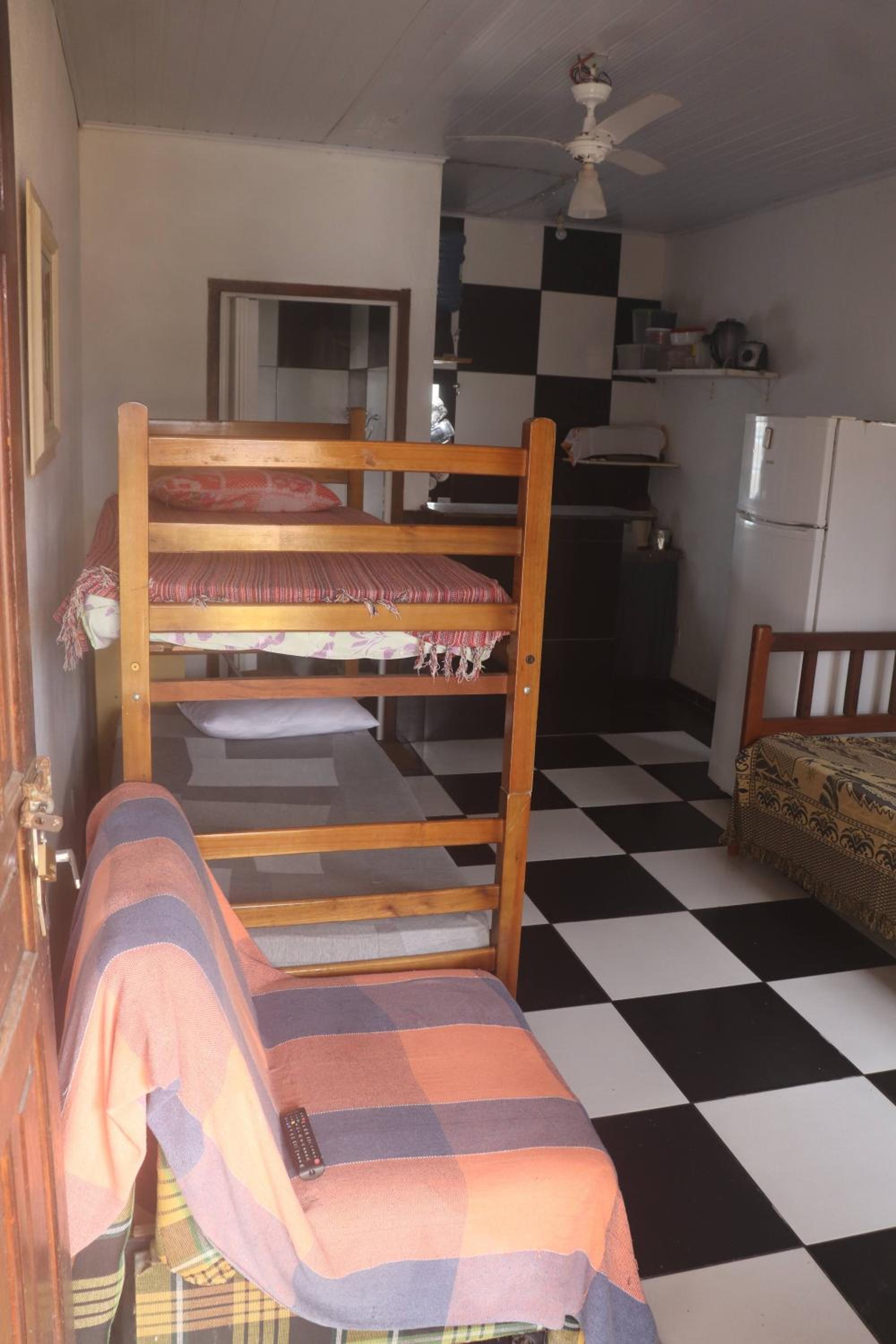 One-Bedroom Apartment - Photo 16