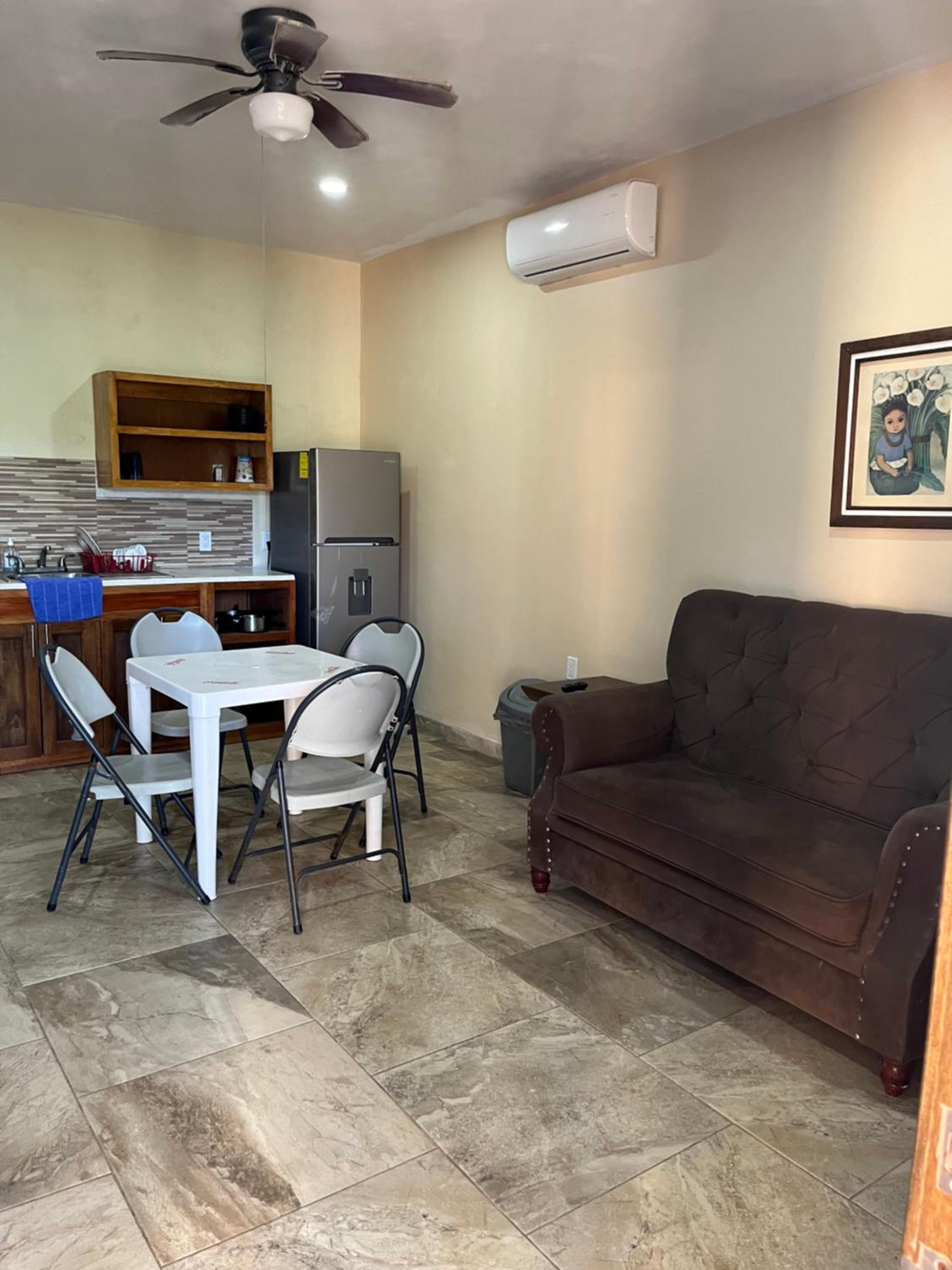 One-Bedroom Apartment - Photo 15