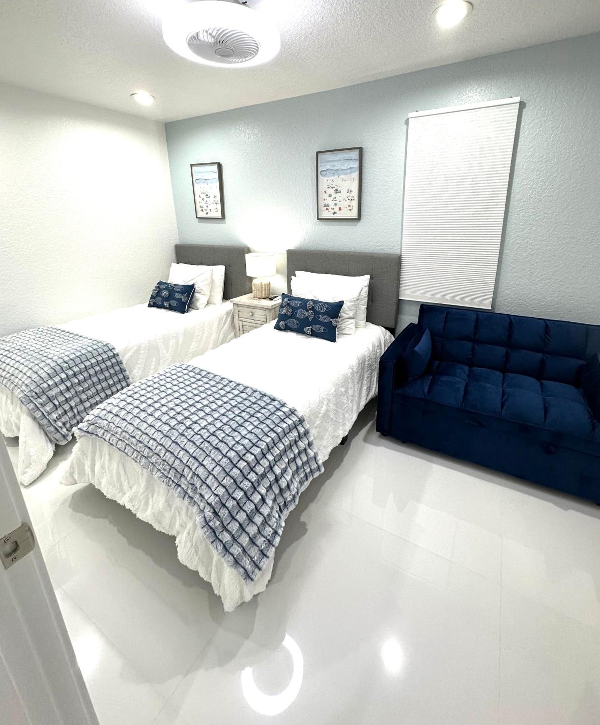 Three-Bedroom Villa photo 3