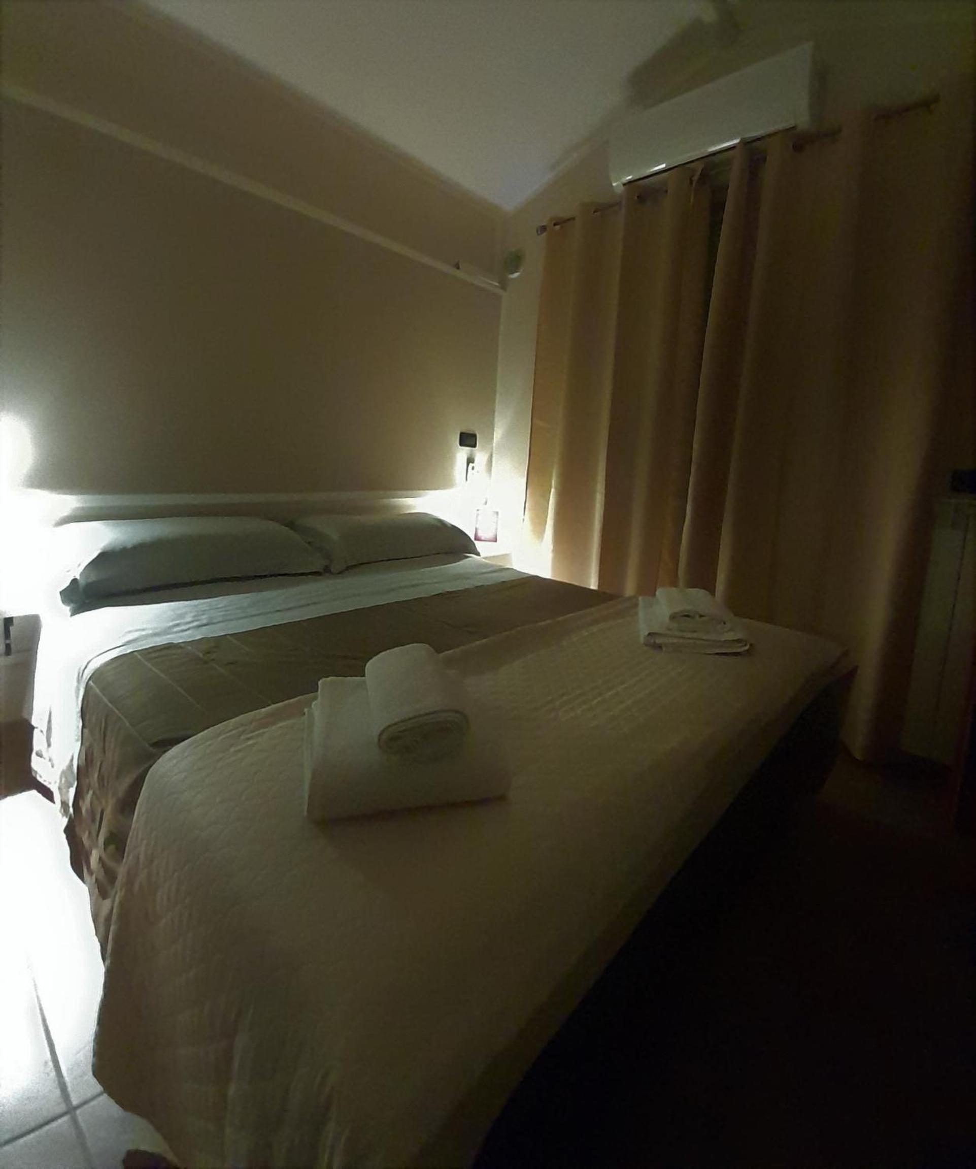 Superior King Room photo 2