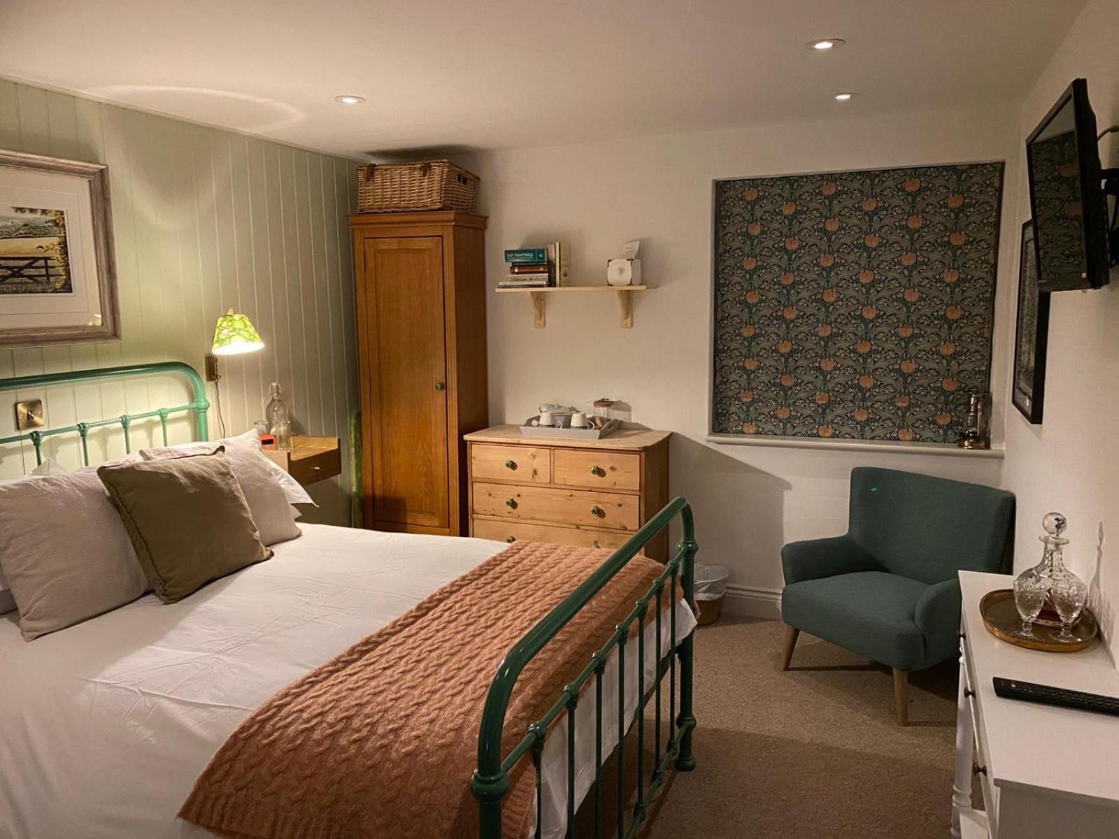 Double Room with Garden View - Photo 6