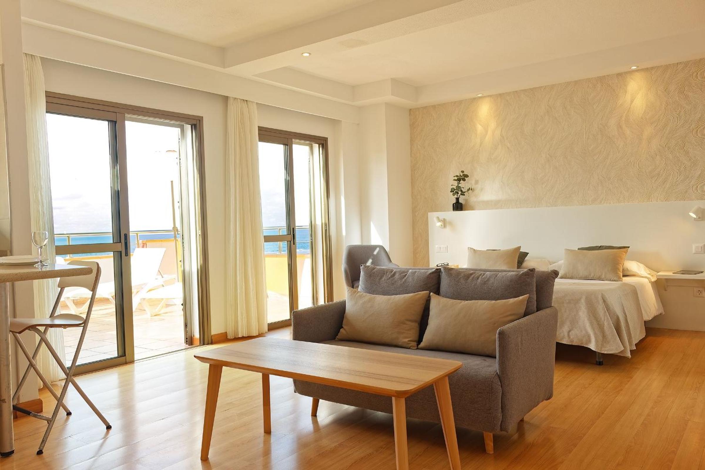 Suite con Terraza y Vista al Mar