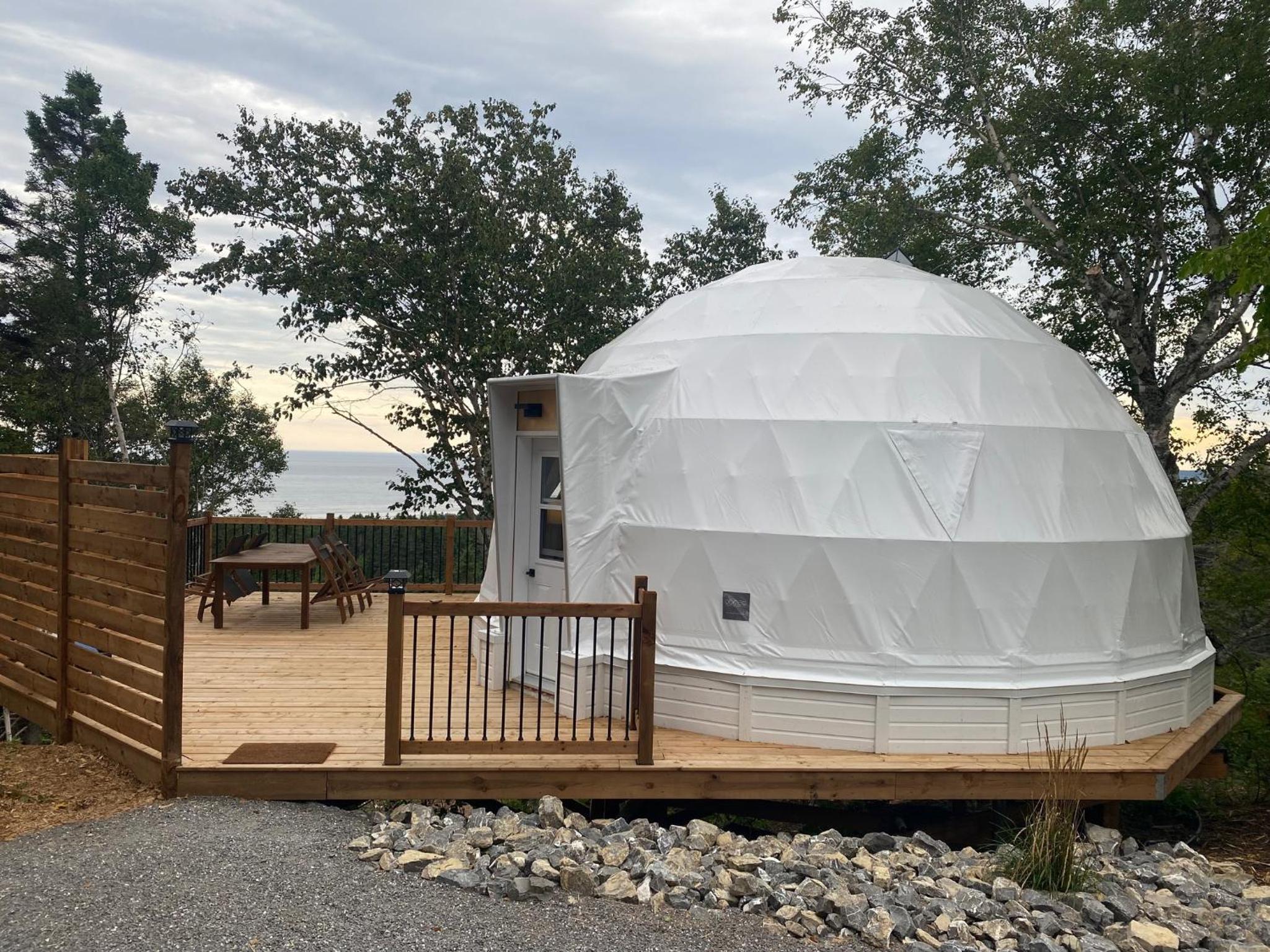 Dome 4 photo 2