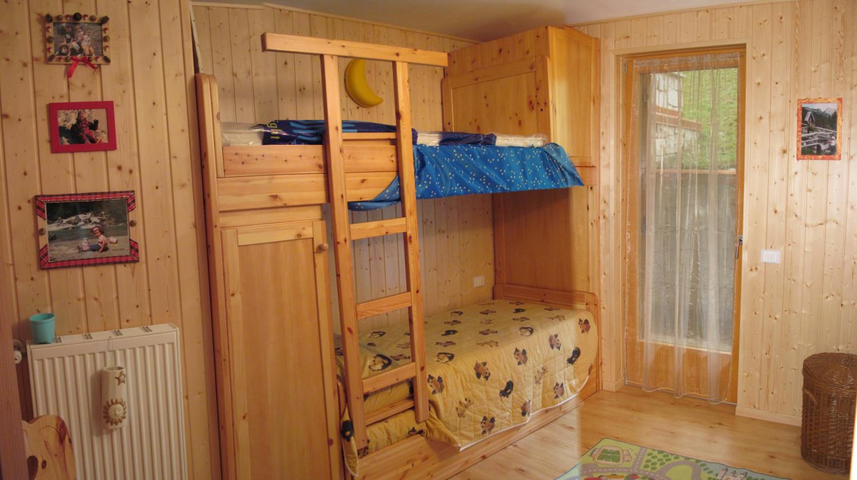 Apartment with Mountain View photo 1