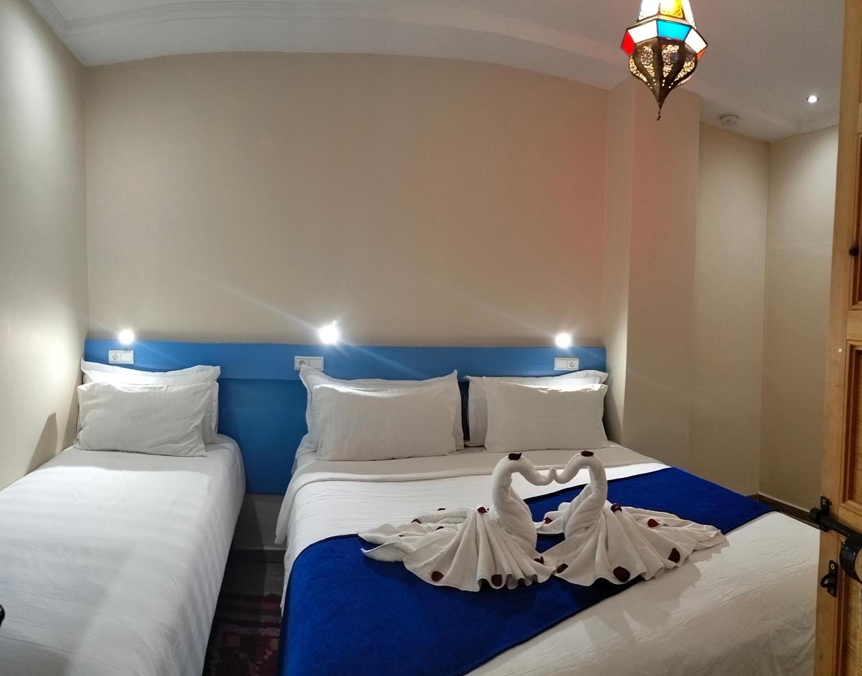 Comfort Triple Room with Shower - Photo 5