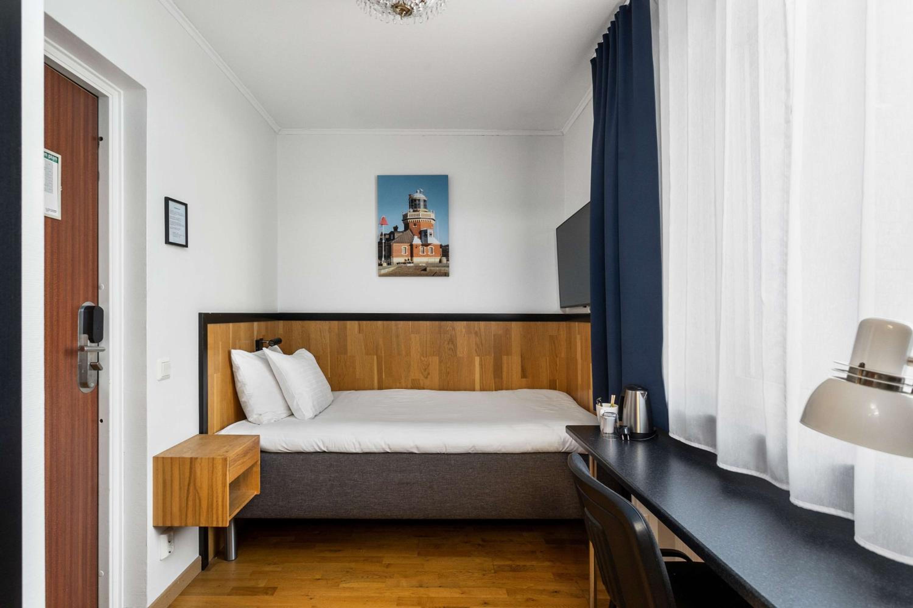 Single Room photo 3